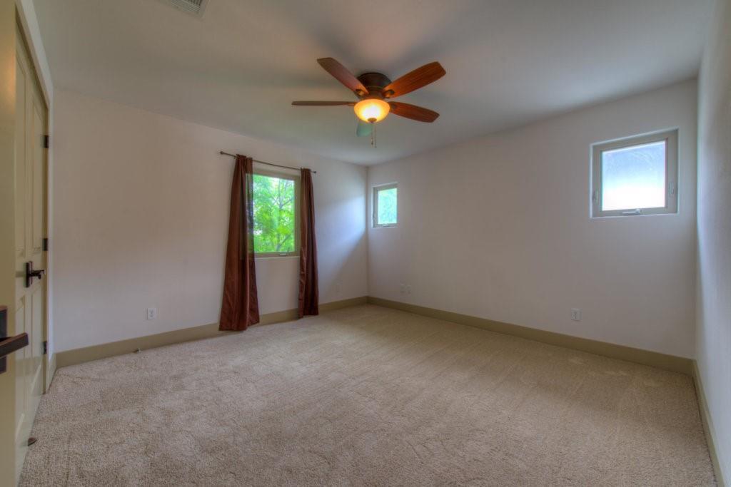 605 Peacock LN # C