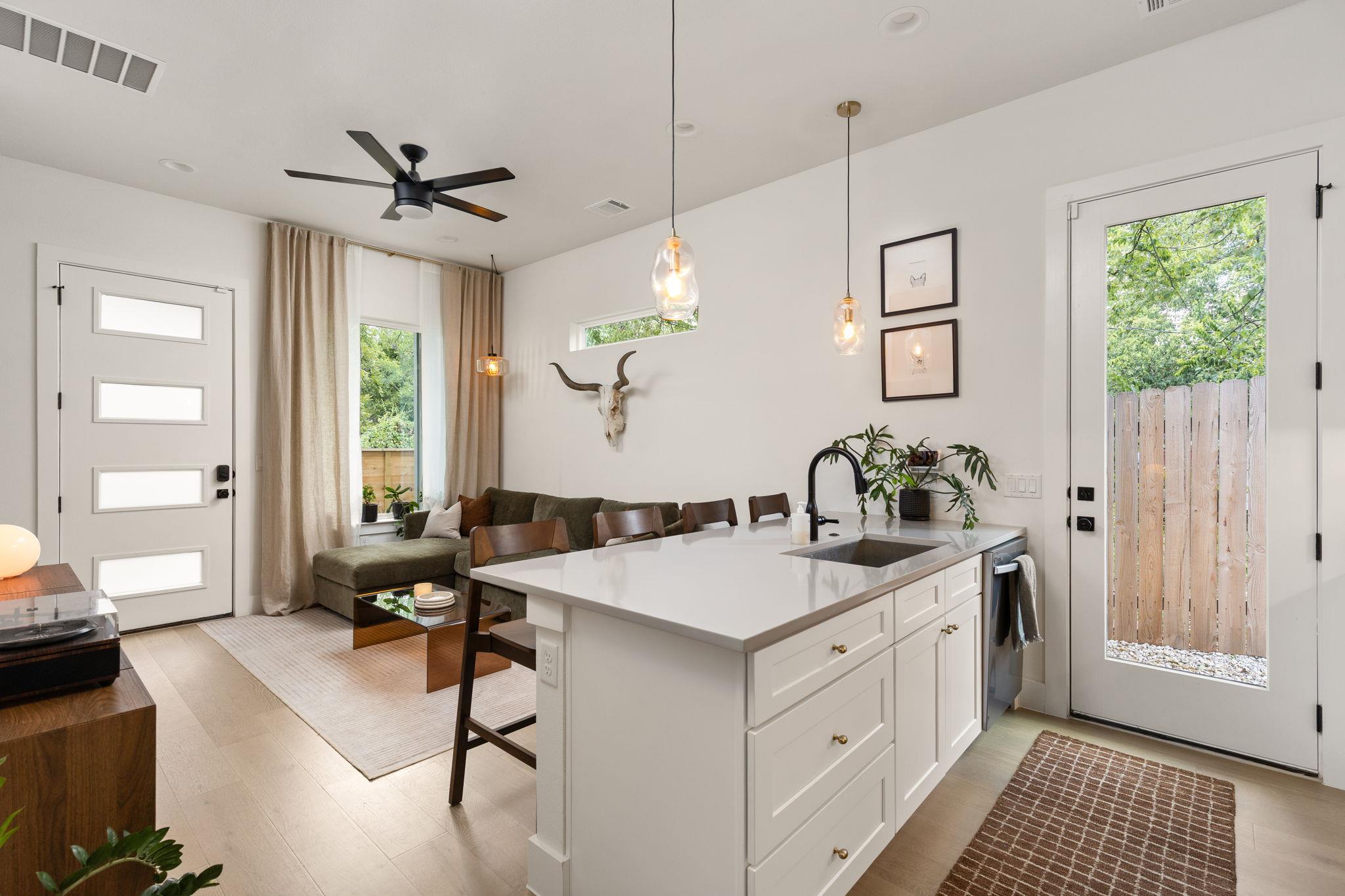 1809 Maple Ave # 2
