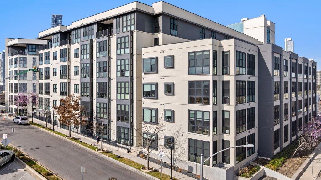 800 Embassy DR # 413
