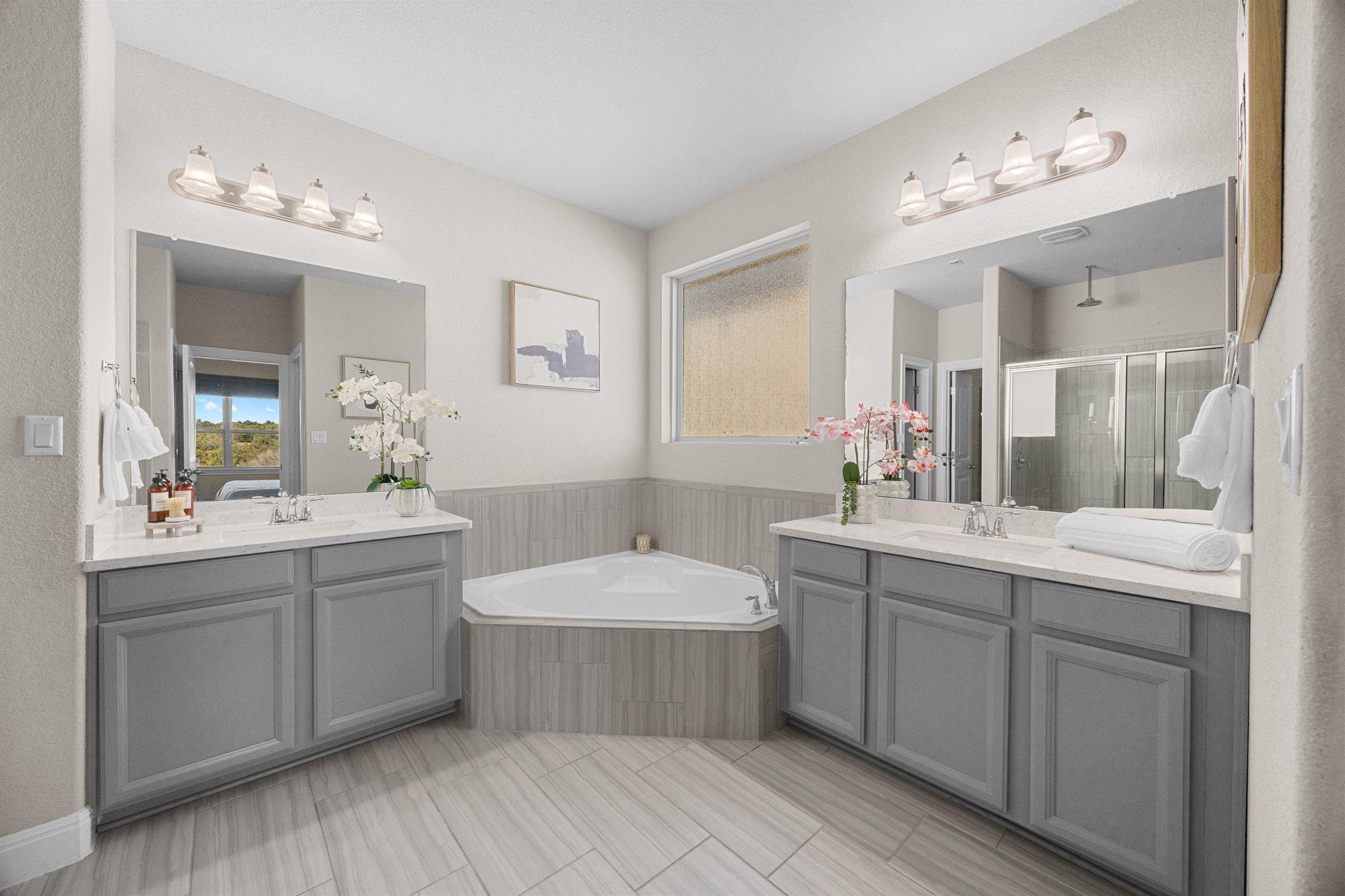 5501 La Canada WAY