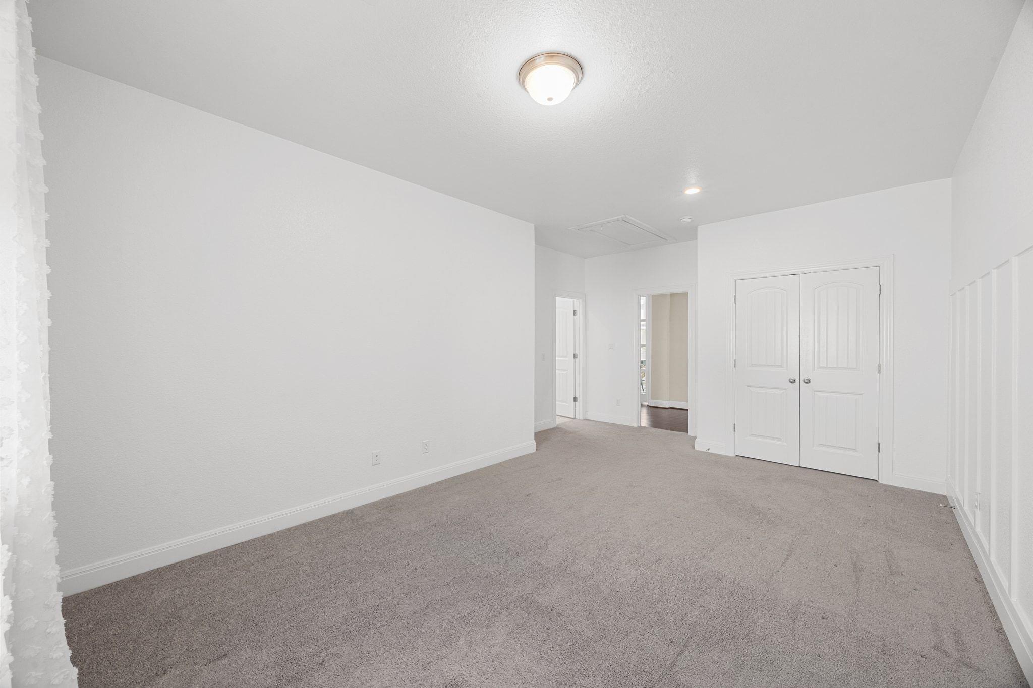 5501 La Canada WAY
