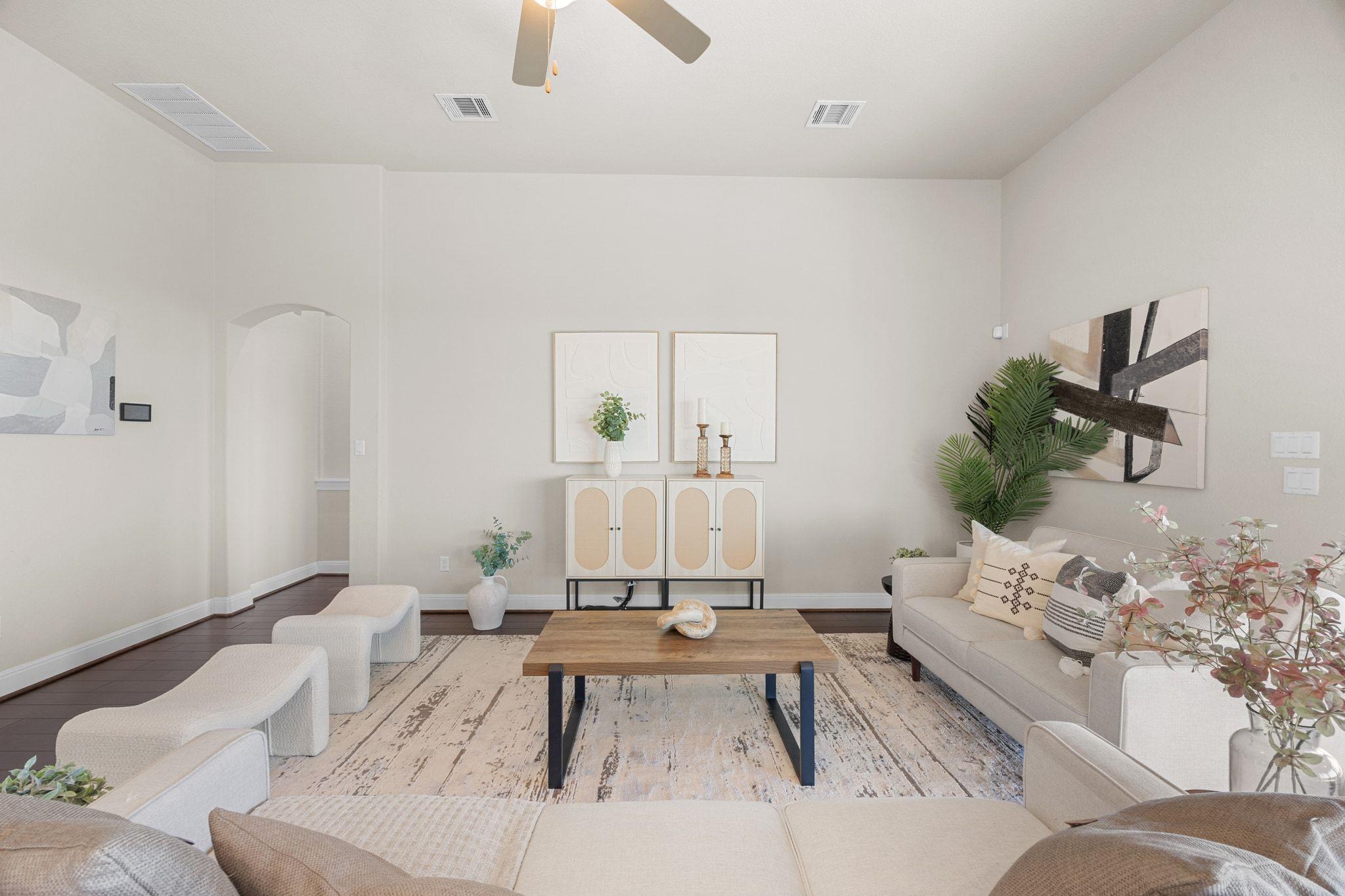 5501 La Canada WAY