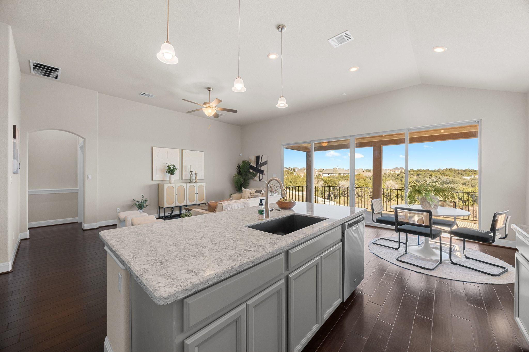 5501 La Canada WAY