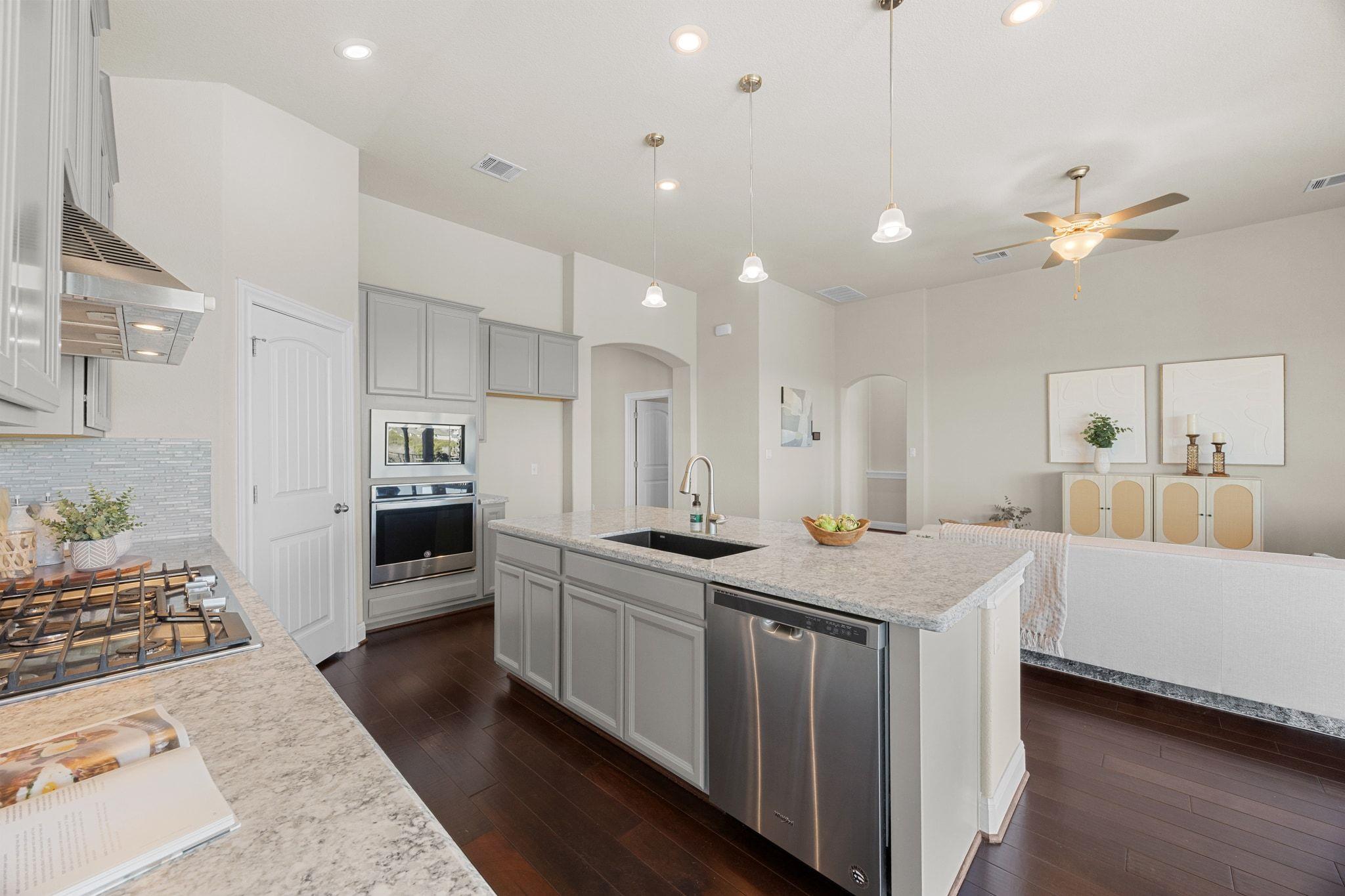 5501 La Canada WAY