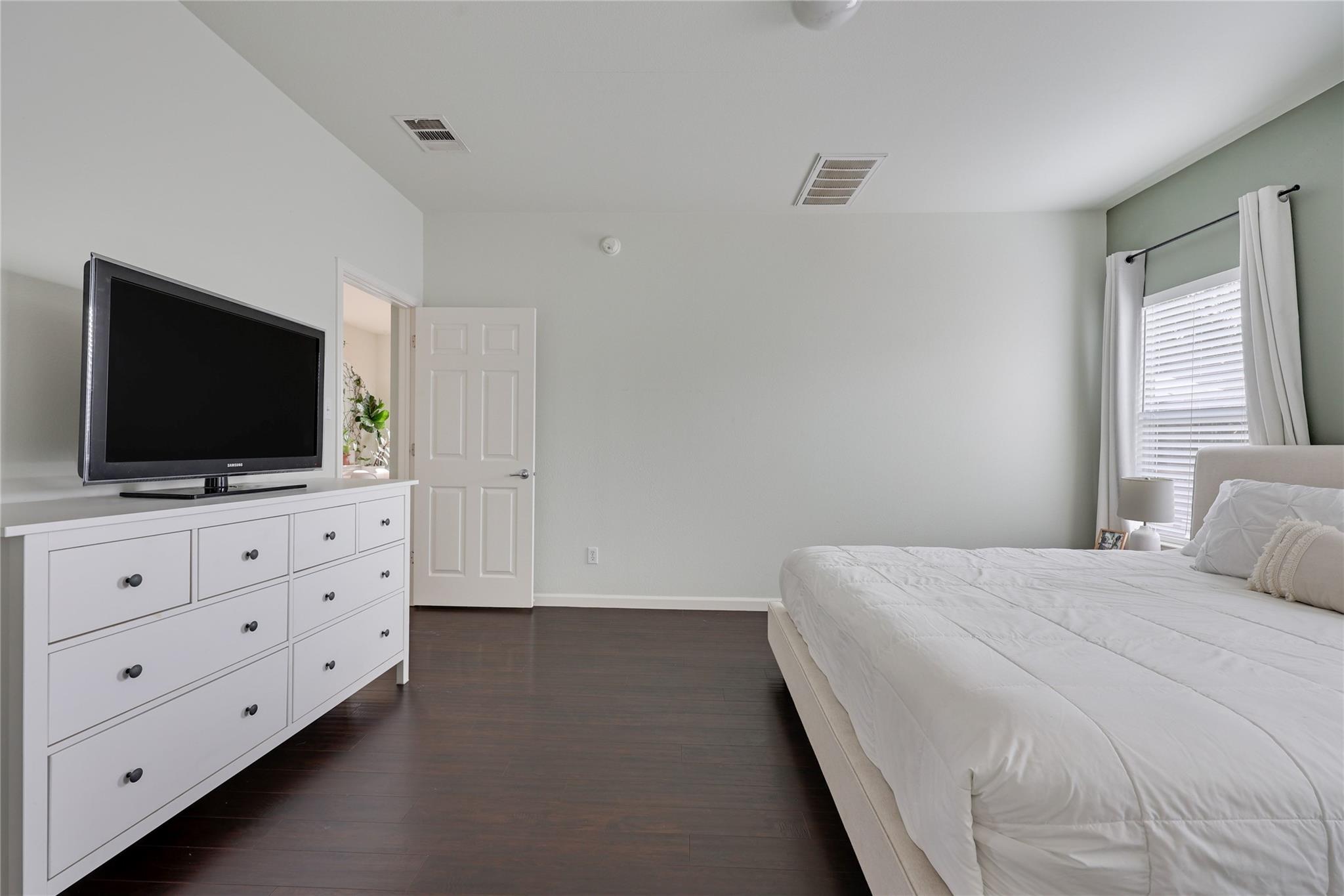 2103 Charlotte Estates DR