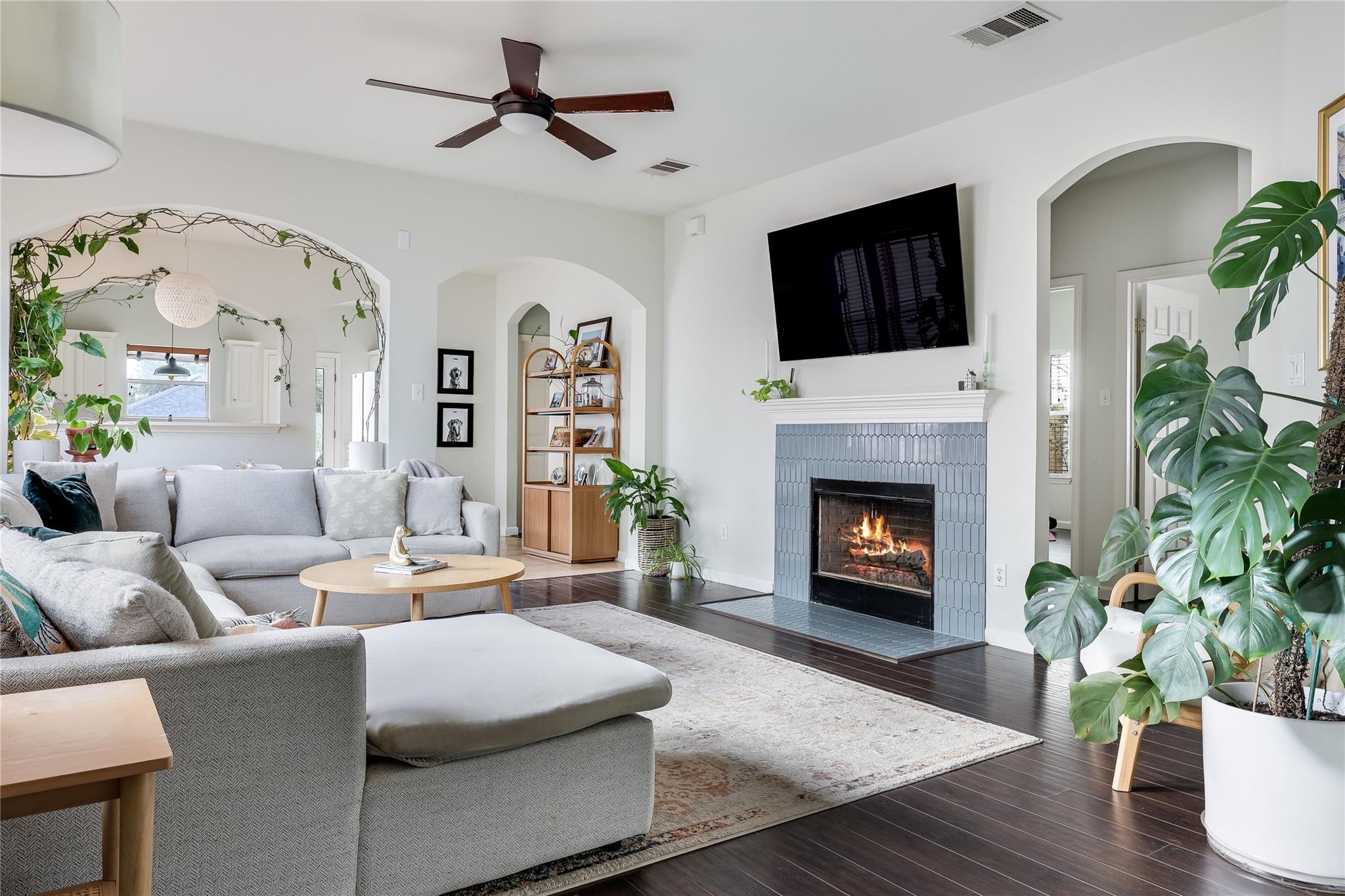 2103 Charlotte Estates DR