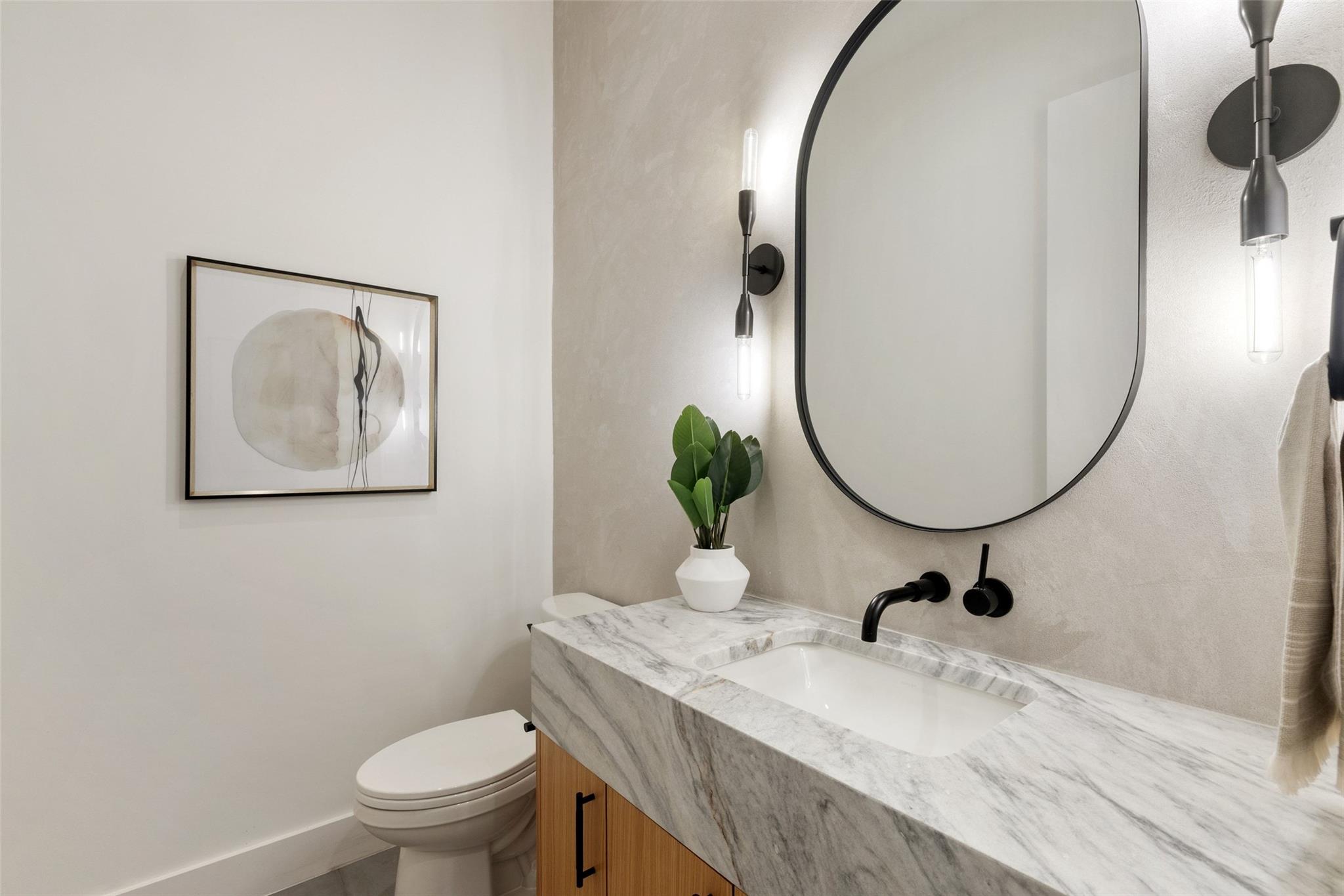 2611 Oak Crest Ave # B Unit: A & B