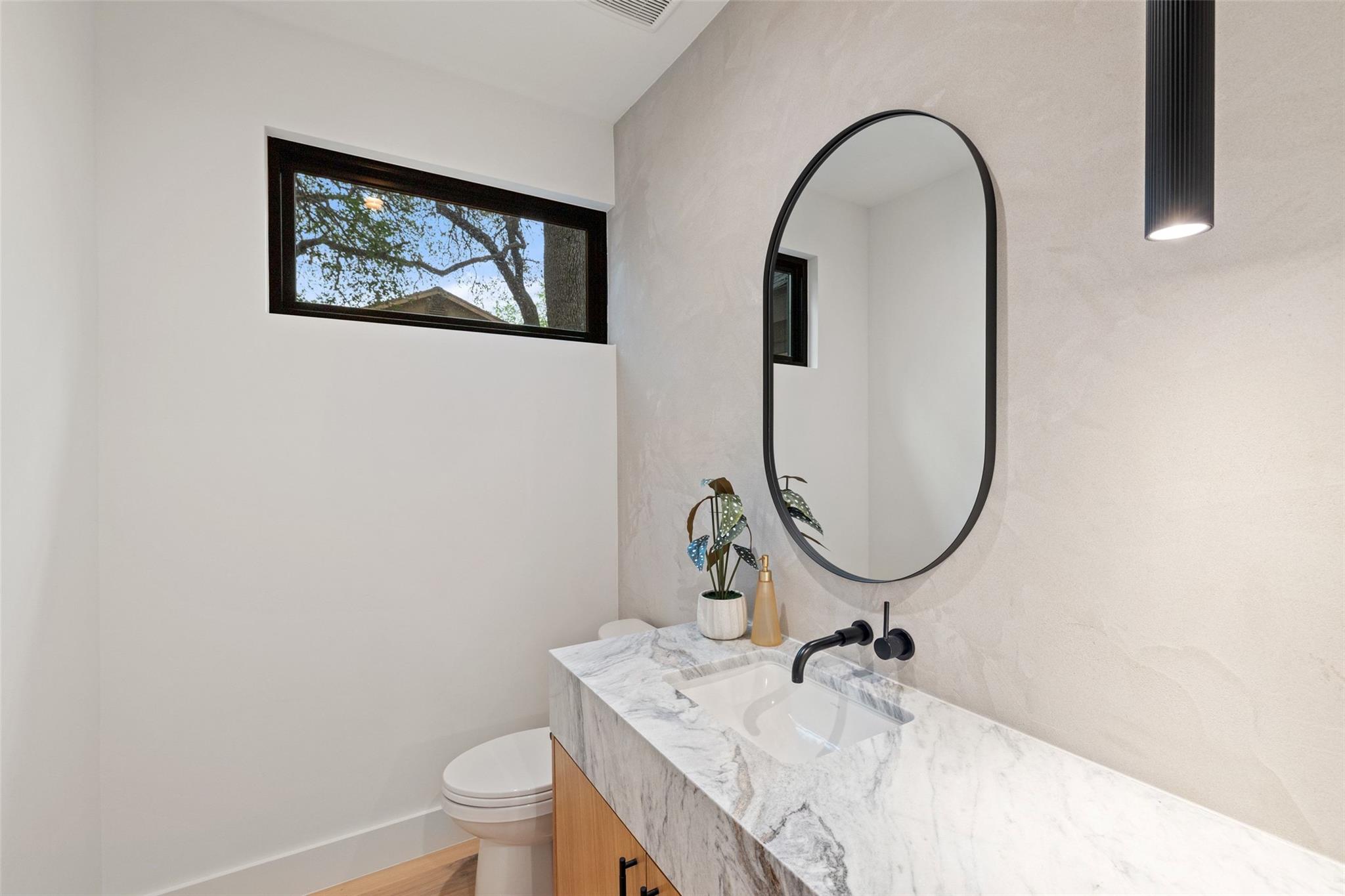 2611 Oak Crest Ave # B Unit: A & B