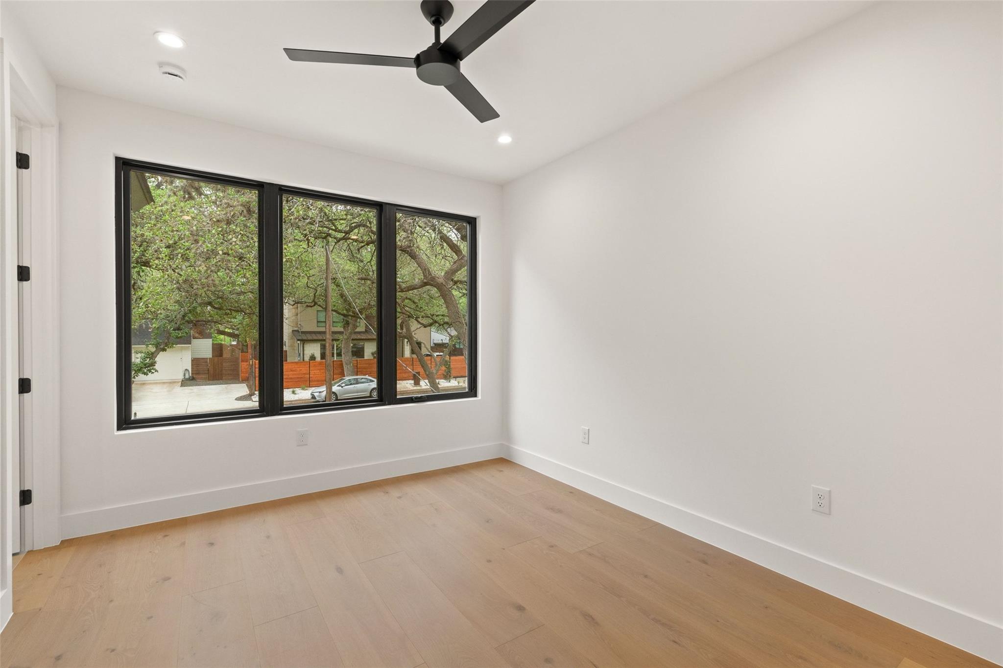2611 Oak Crest Ave # B Unit: A & B