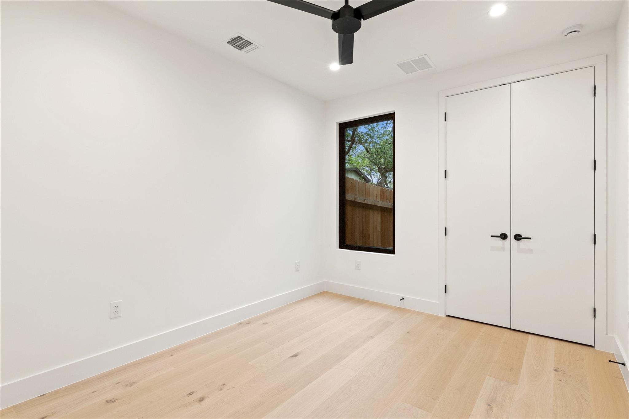 2611 Oak Crest Ave # B Unit: A & B