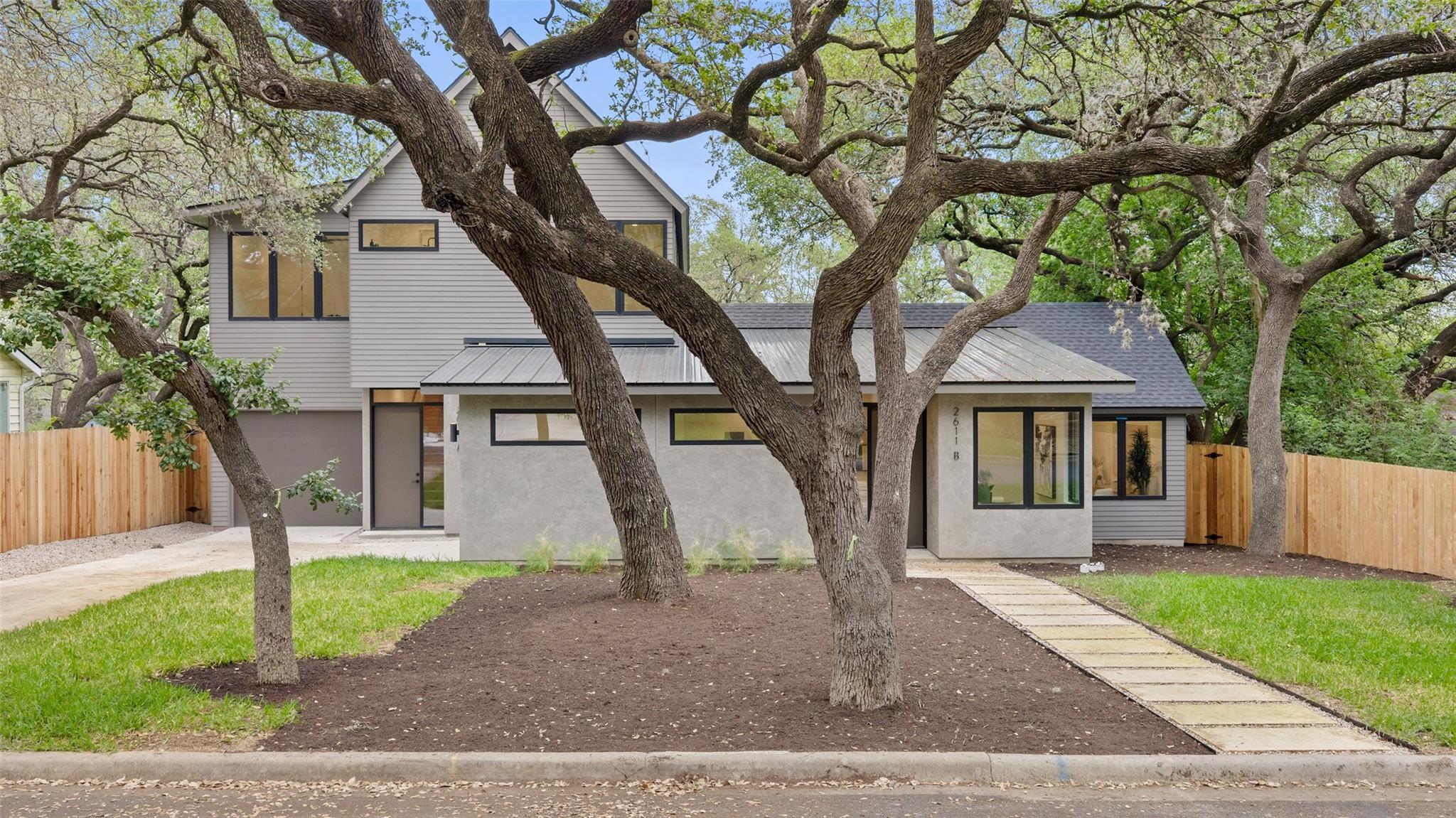 2611 Oak Crest Ave # B Unit: A & B