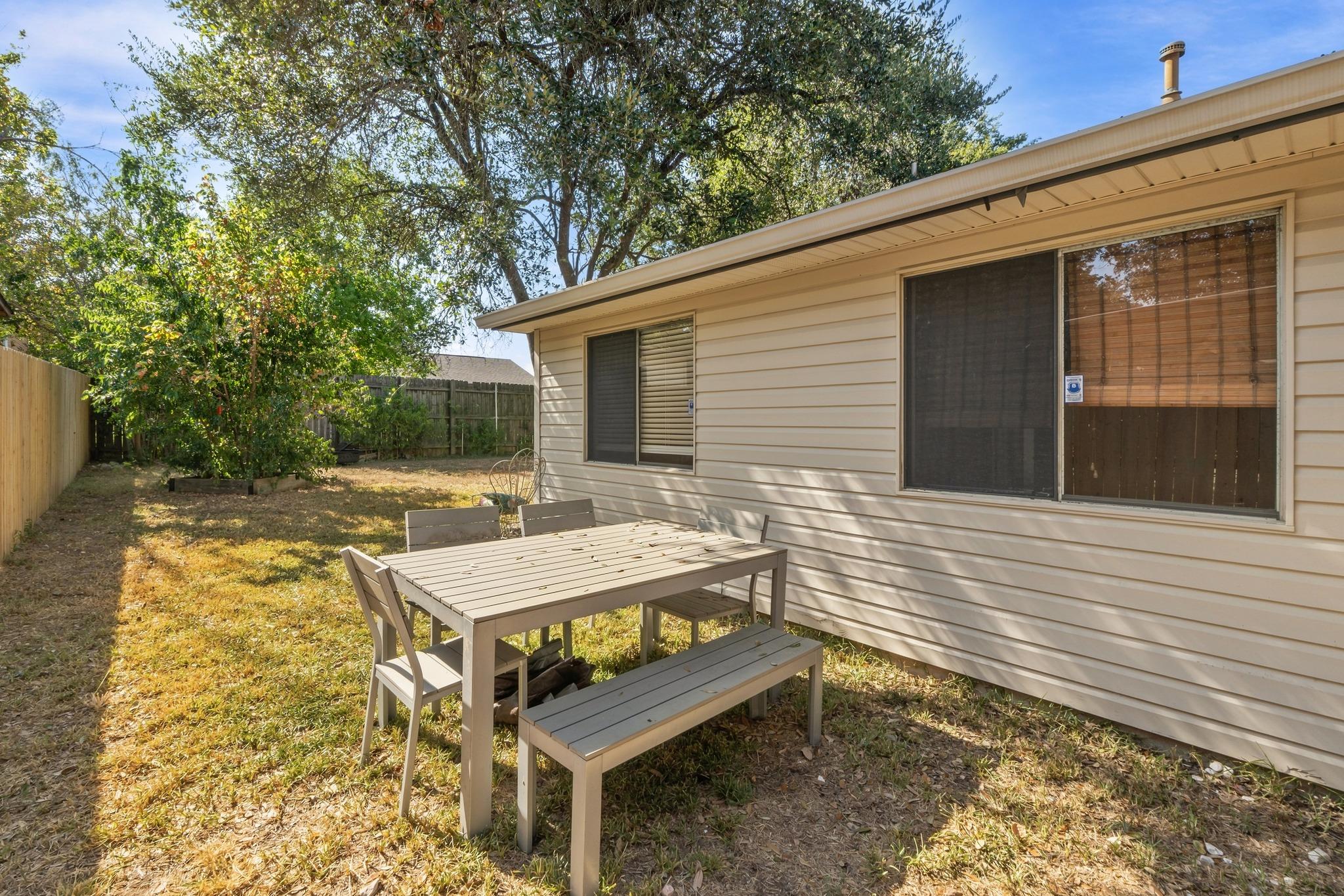 2603 Market Garden LN