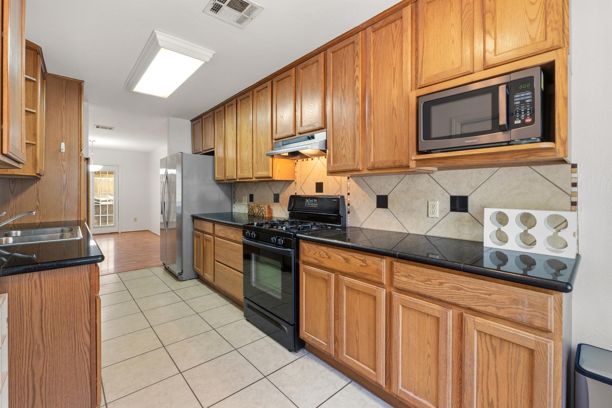 2603 Market Garden LN