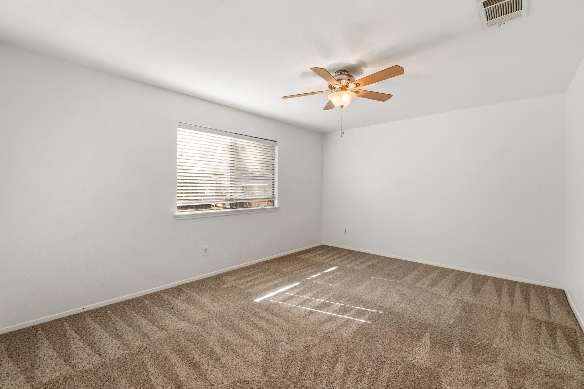 2603 Market Garden LN