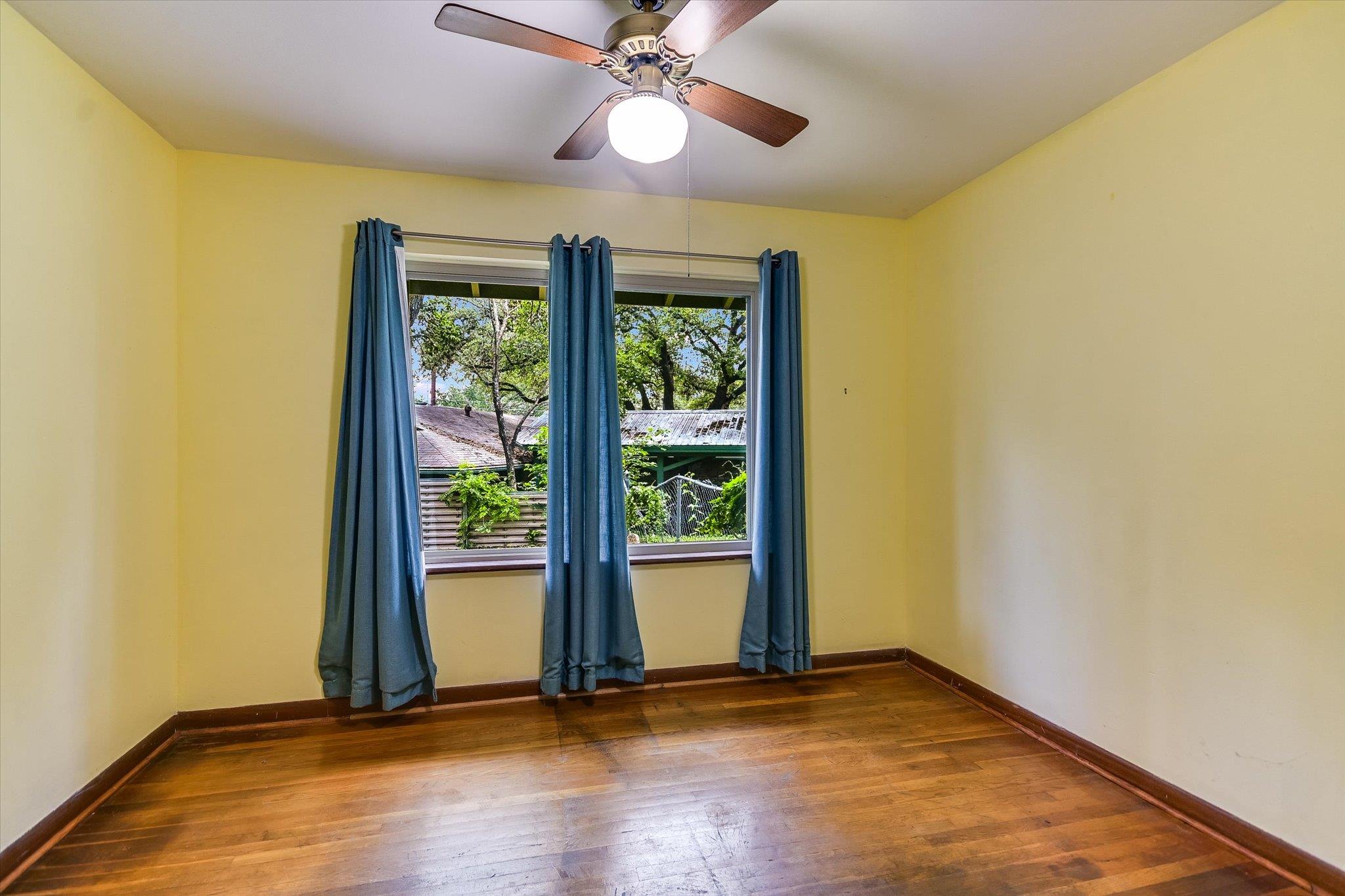 502 Sunset CIR