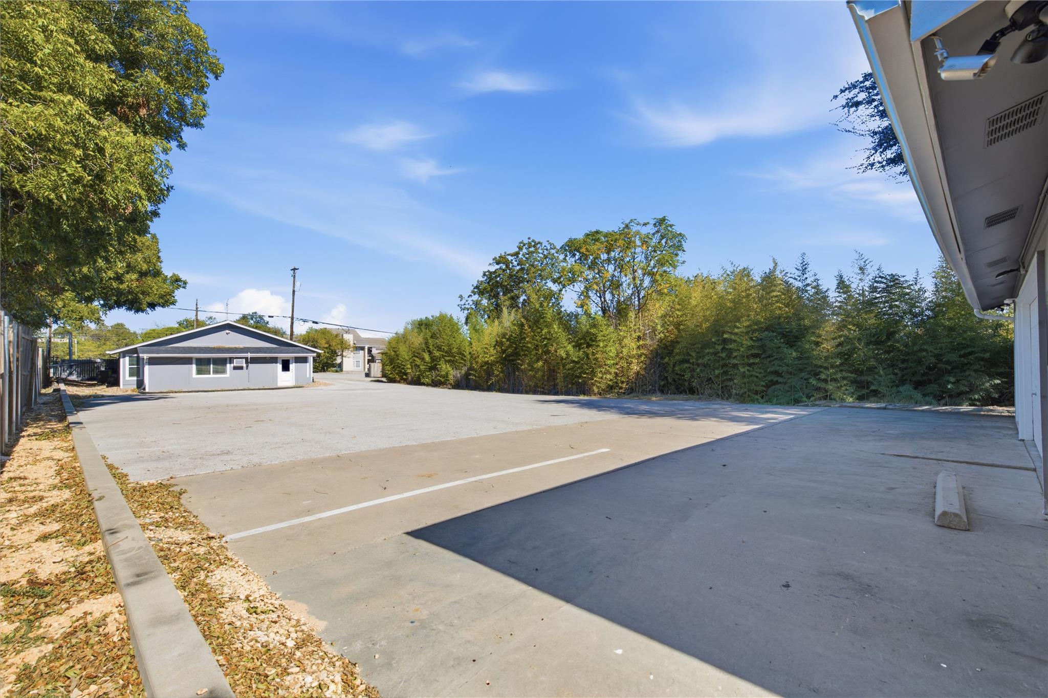 13266 Pond Springs RD # B Unit: A & B