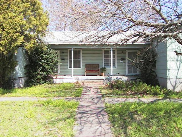 218 W 51st ST