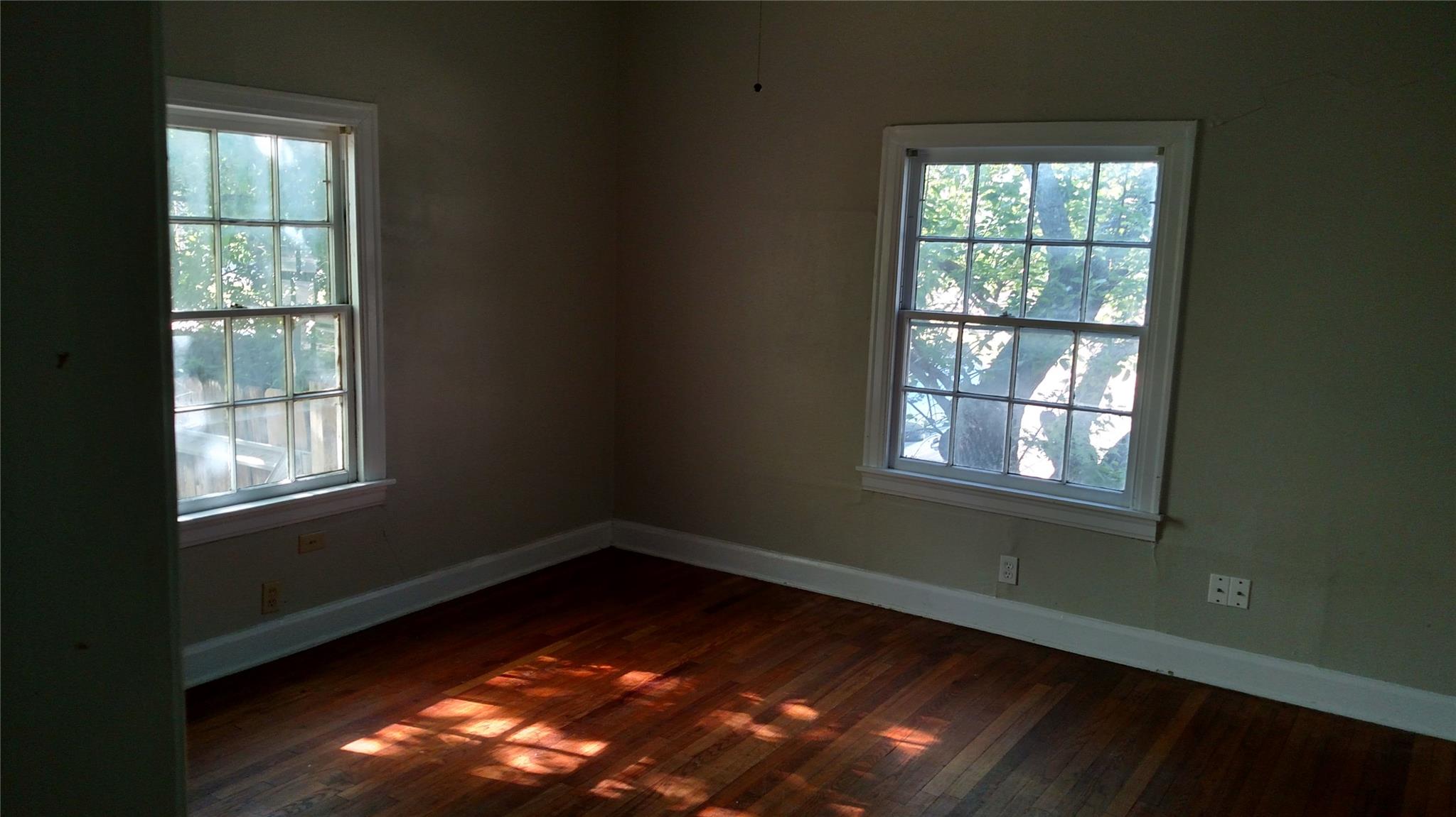 218 W 51st ST