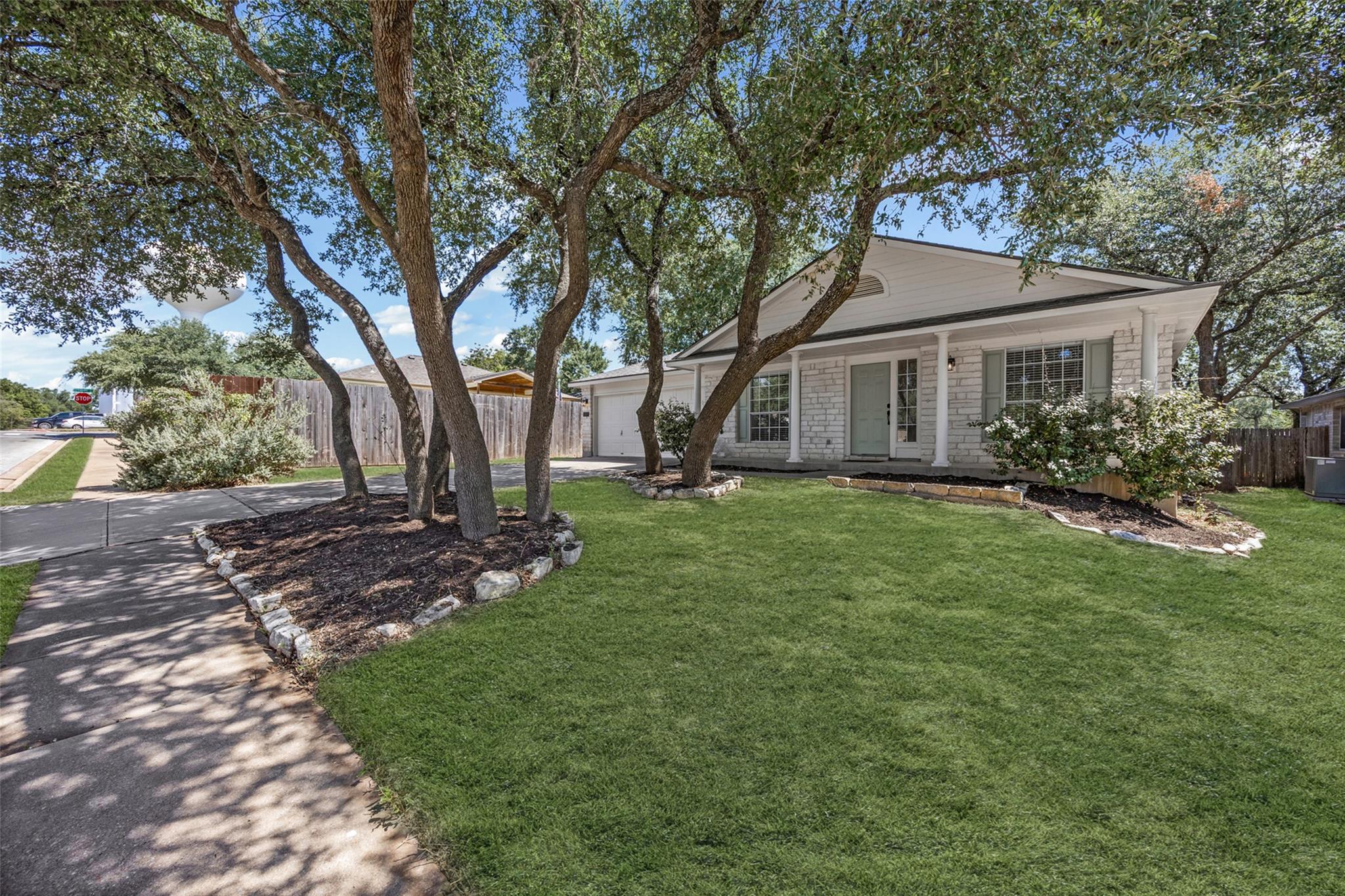 1408 Meghan DR