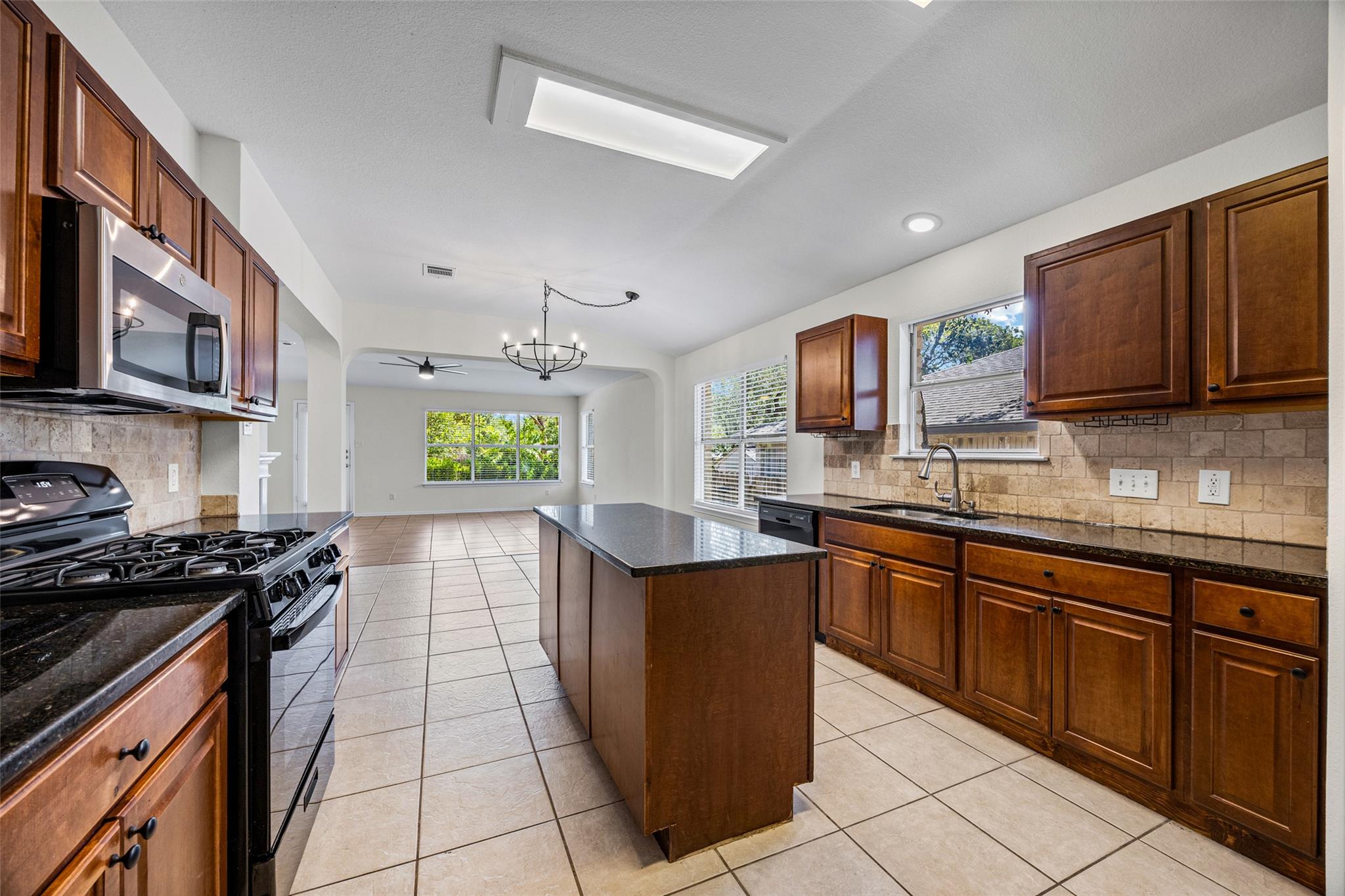 1408 Meghan DR