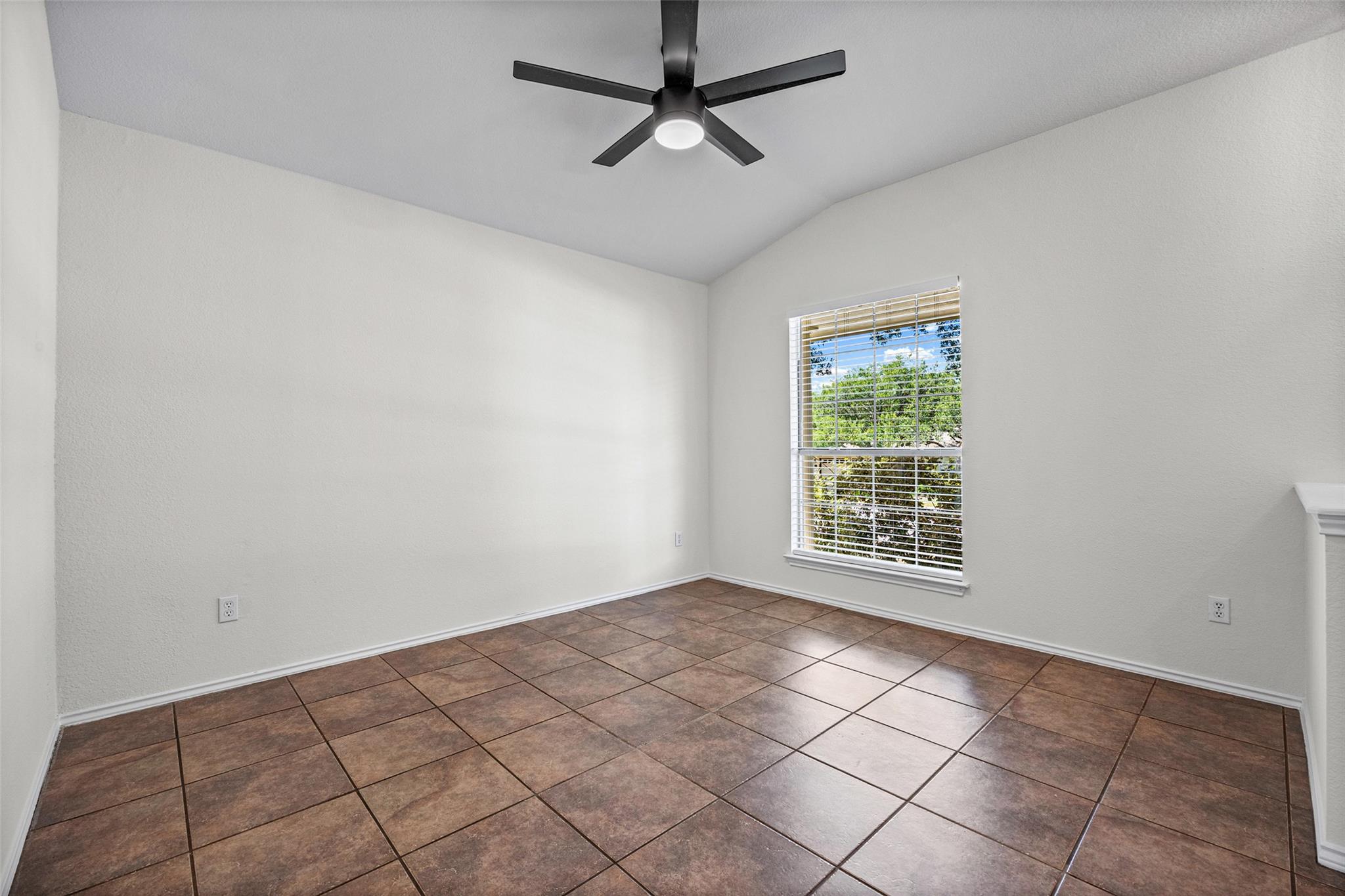 1408 Meghan DR