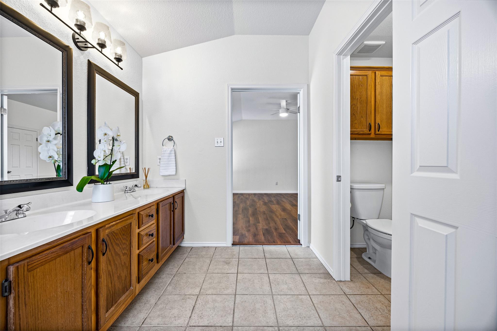 1408 Meghan DR