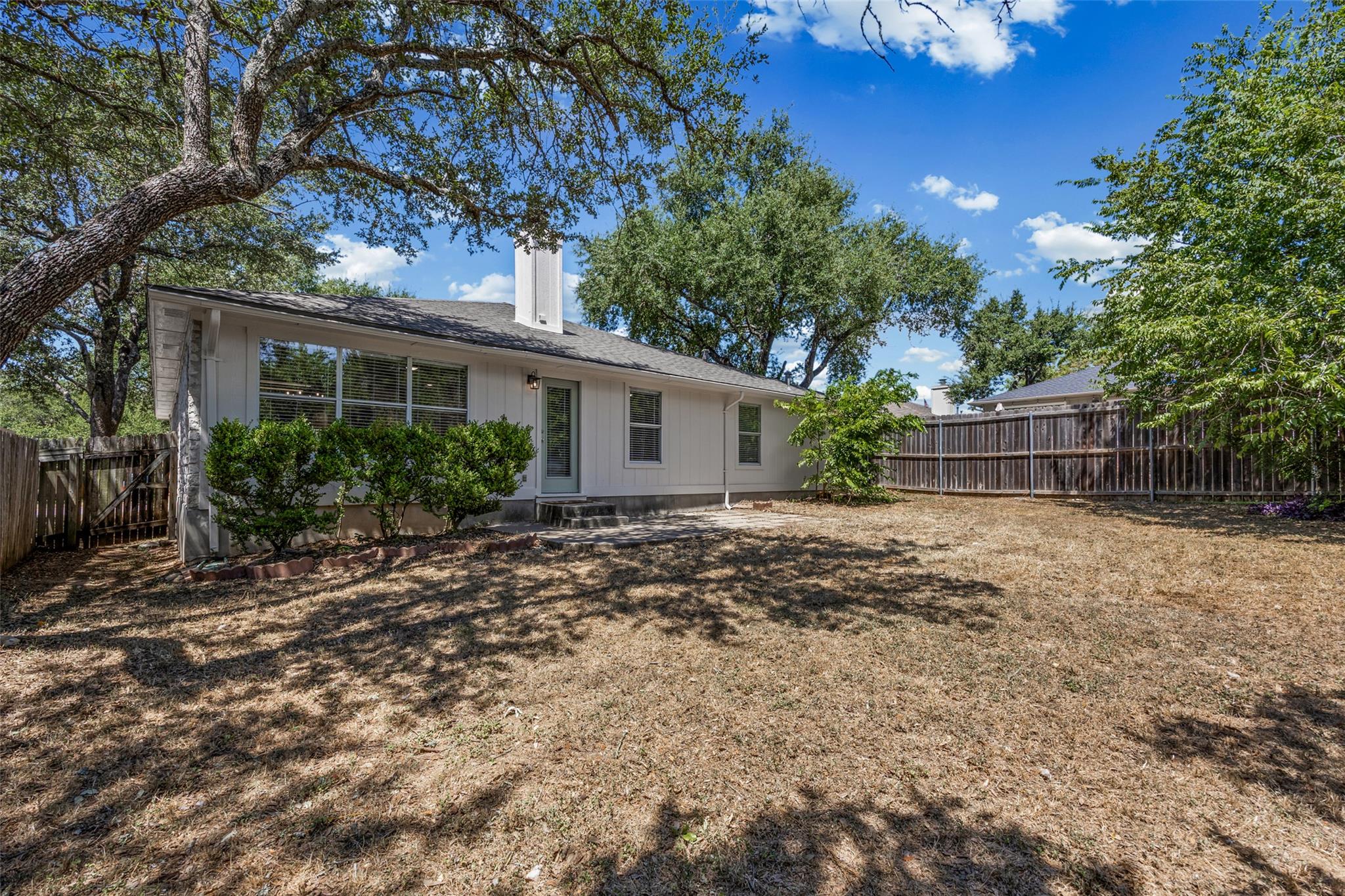 1408 Meghan DR