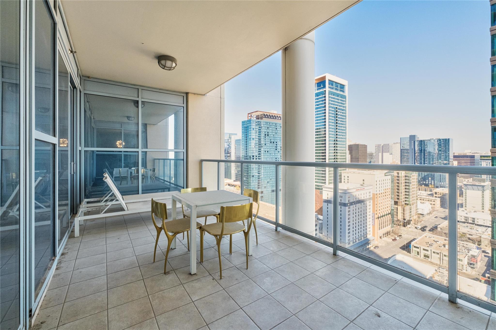 98 San Jacinto BLVD # 2203