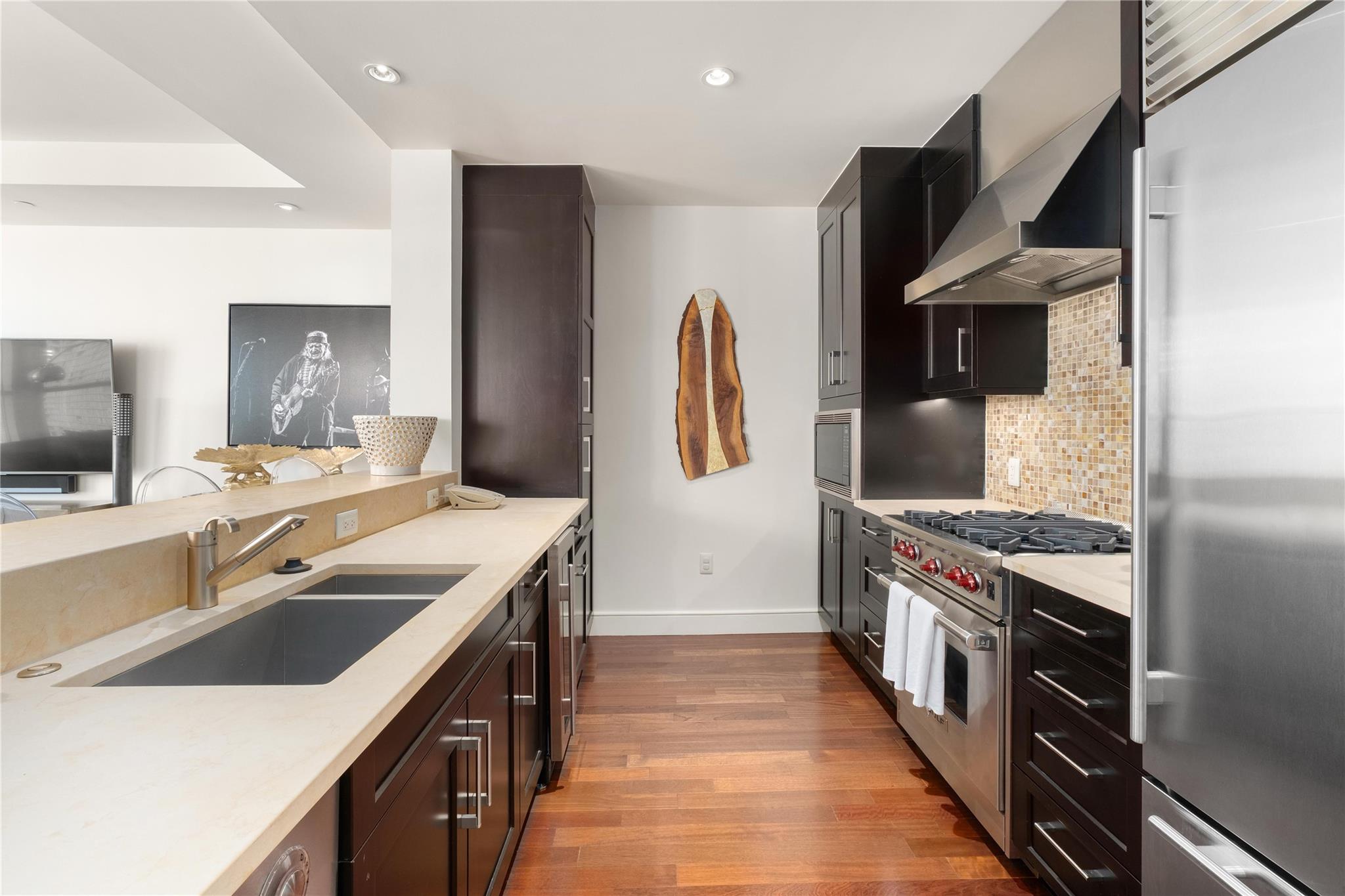 98 San Jacinto BLVD # 2203