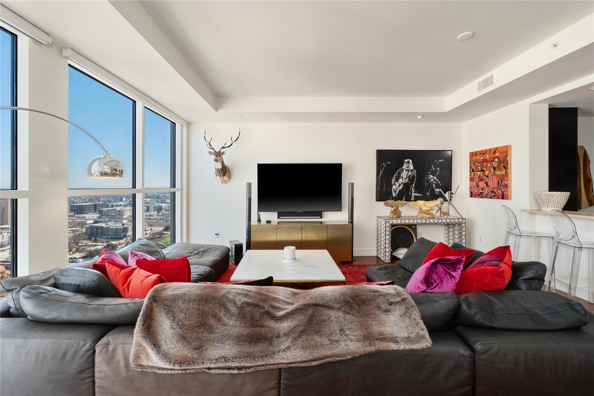 98 San Jacinto BLVD # 2203