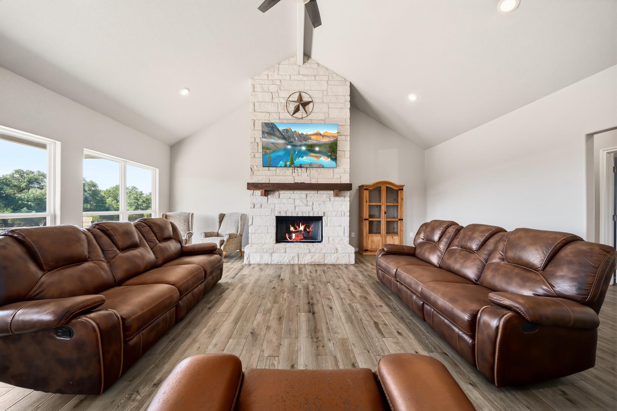 15103 Ranch Road 101