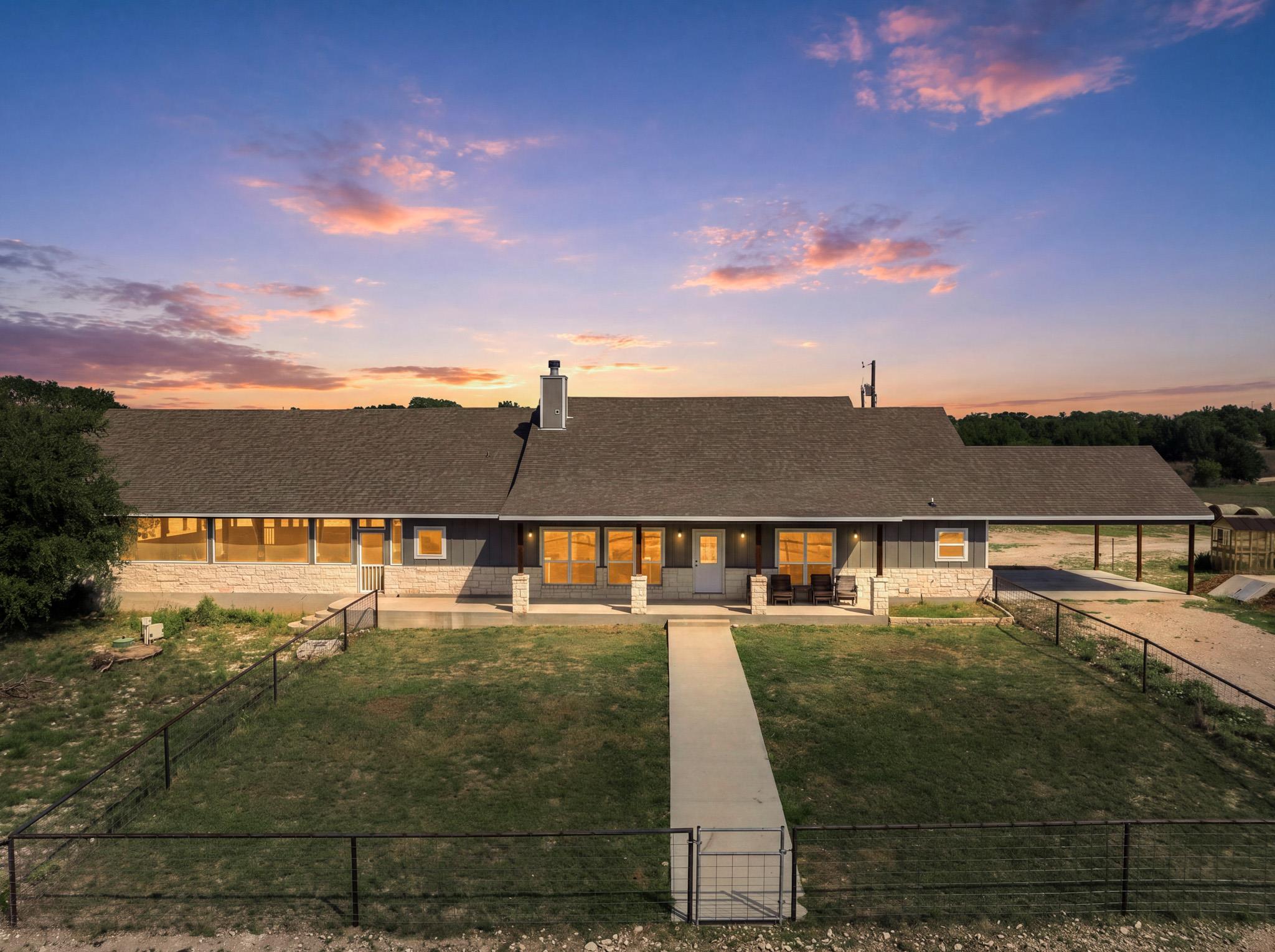15103 Ranch Road 101