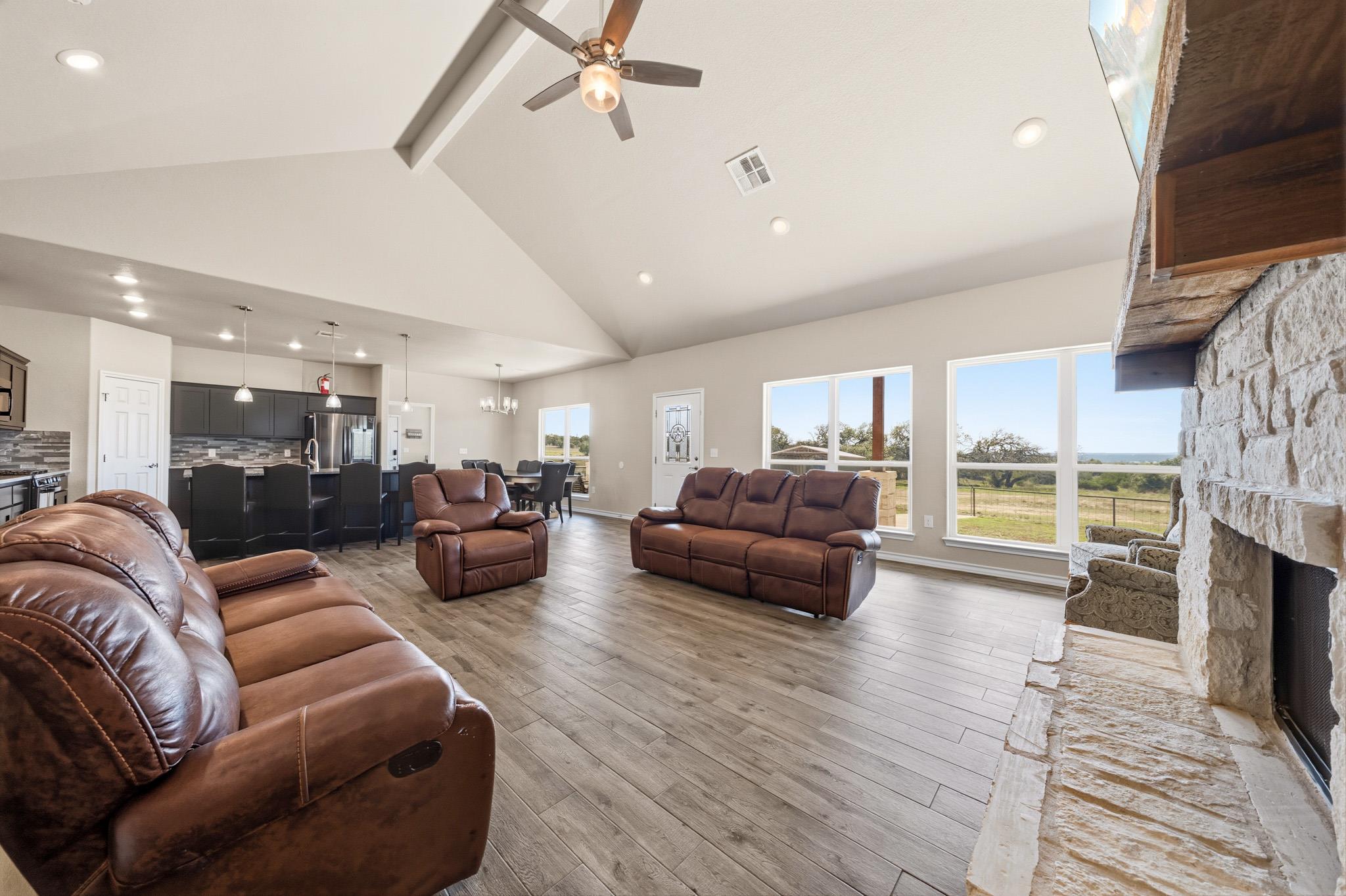 15103 Ranch Road 101