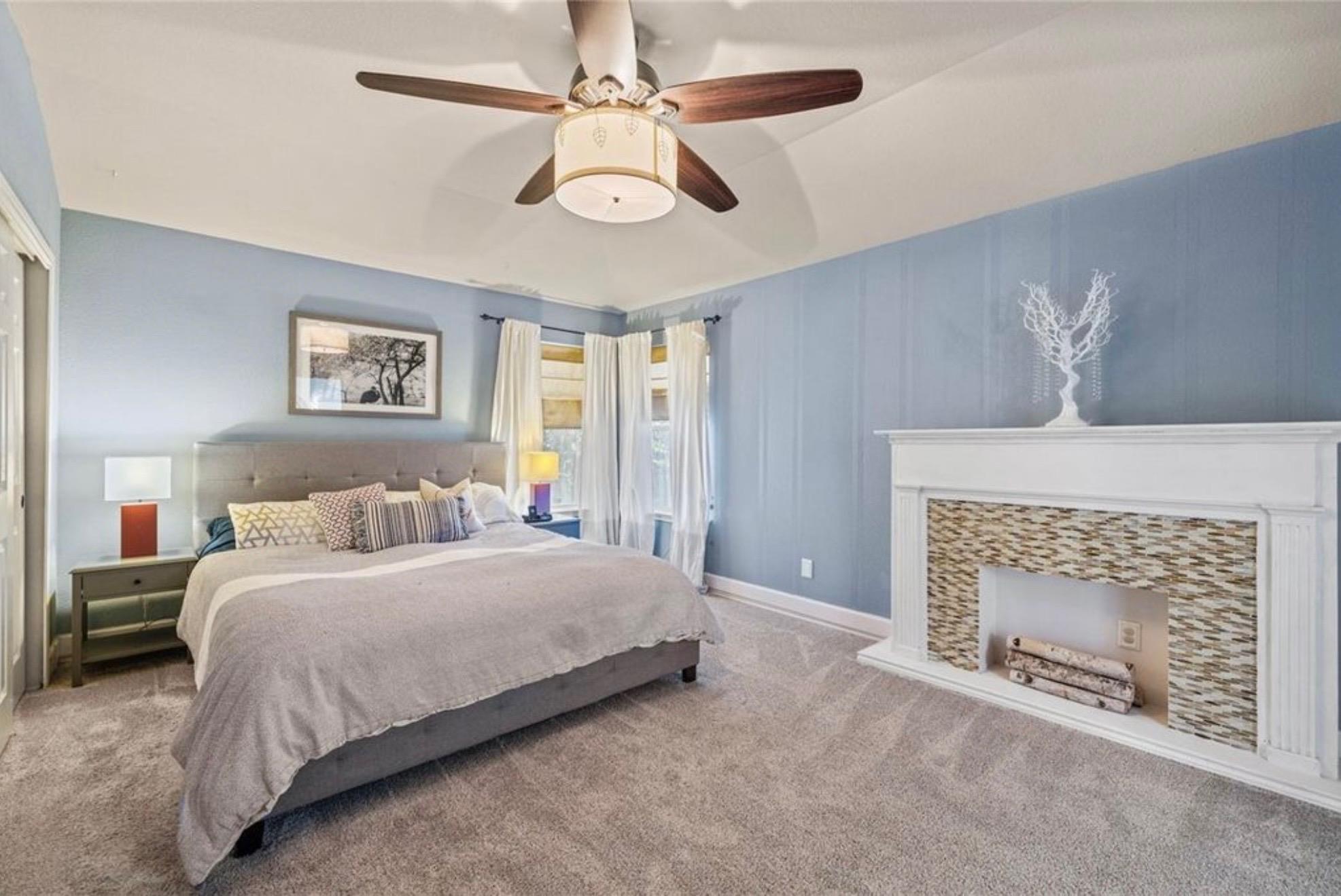 1223 Peyton PL