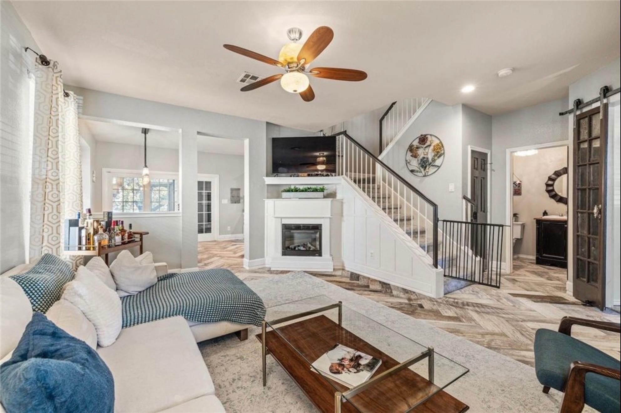 1223 Peyton PL