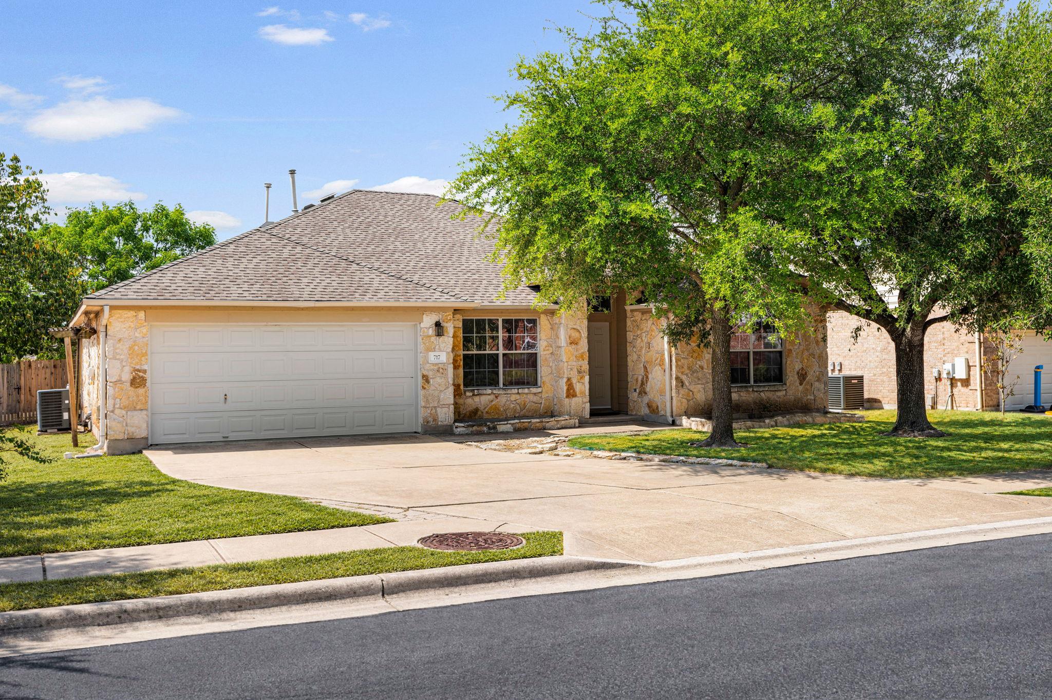 717 Windsor Castle DR
