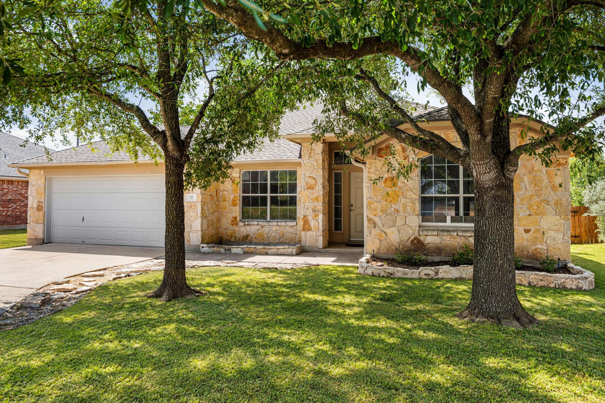 717 Windsor Castle DR