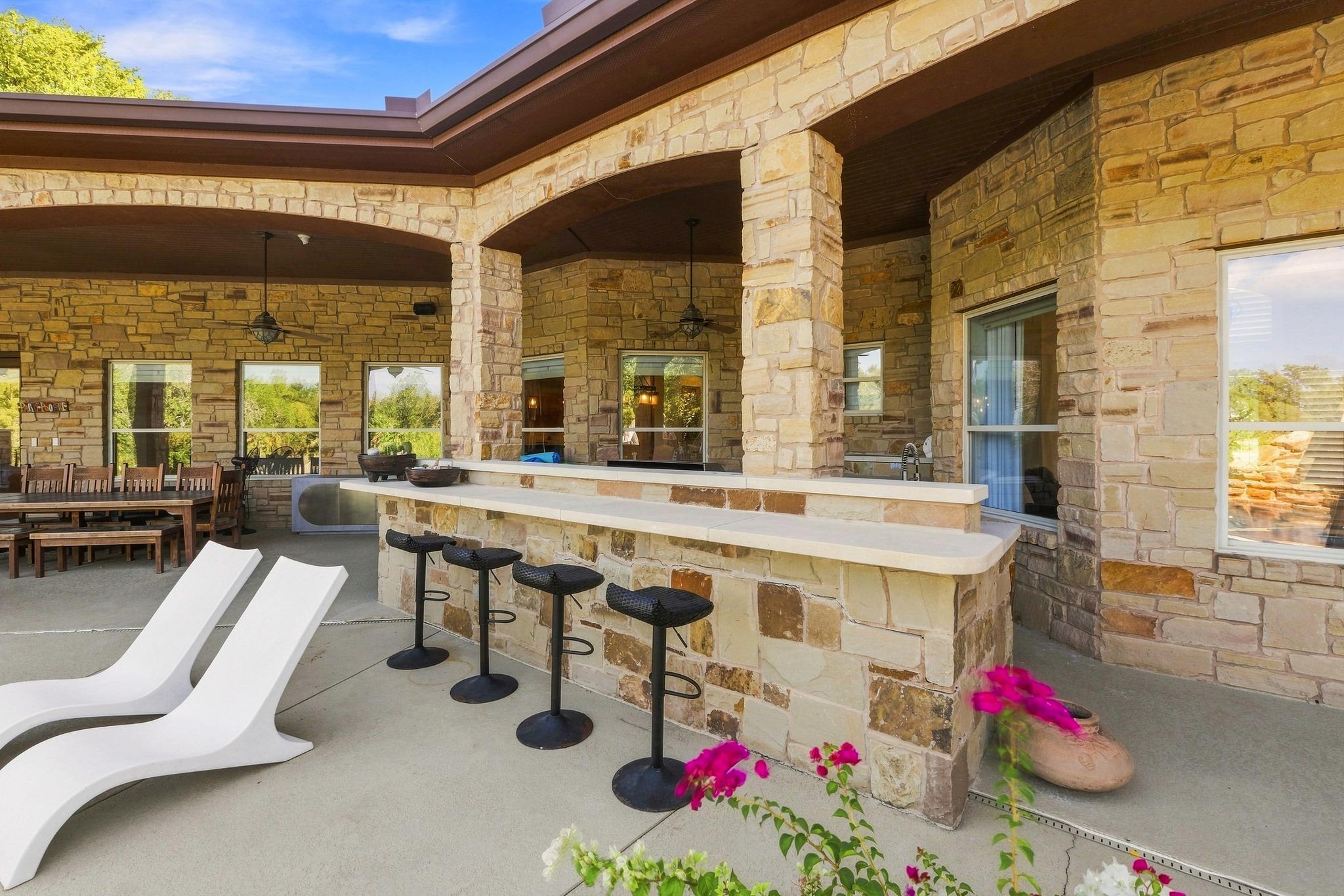 2308 Walsh DR