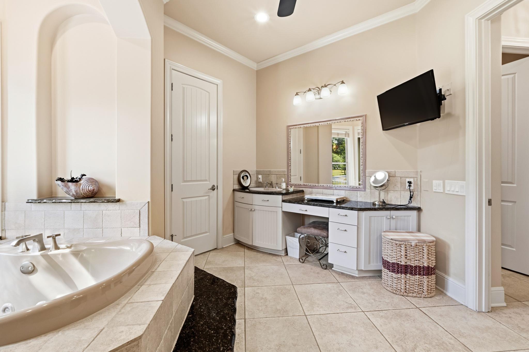 2308 Walsh DR