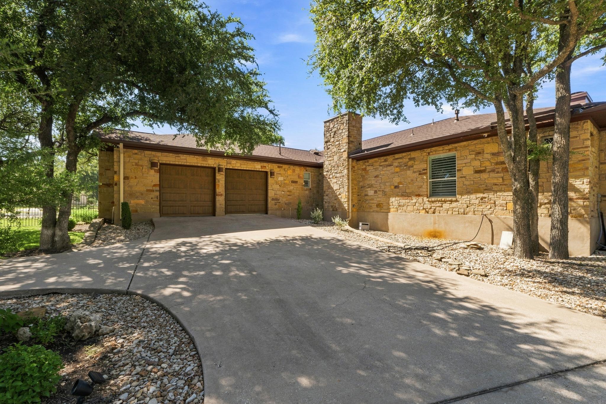 2308 Walsh DR