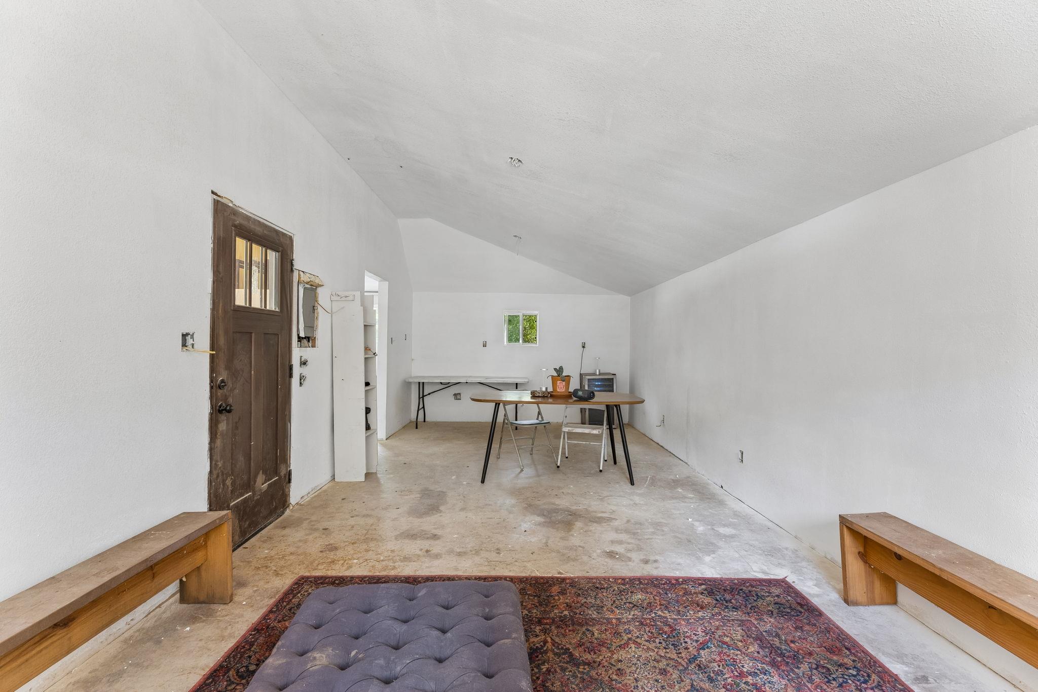 103 W Mimosa CIR