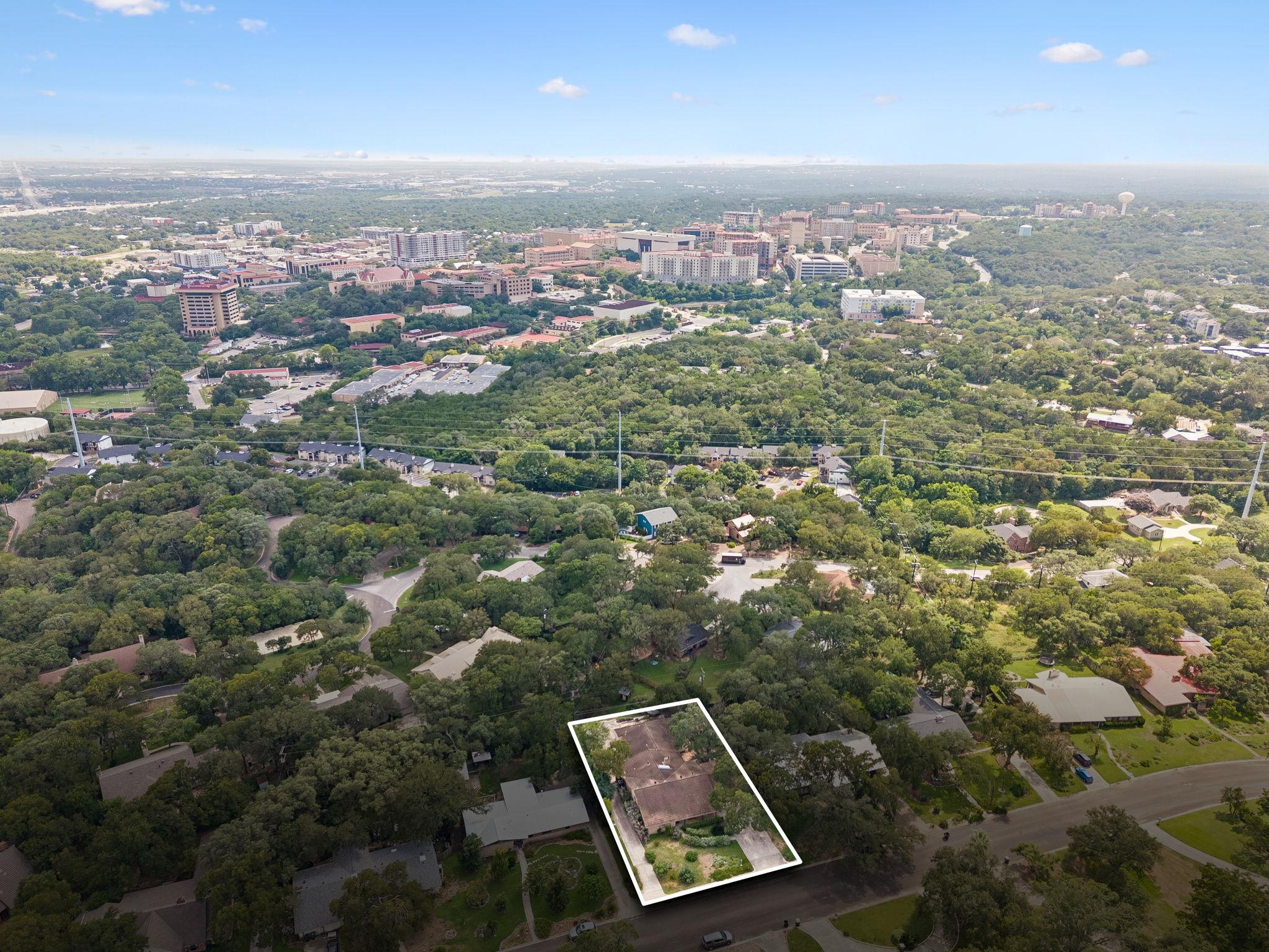 103 W Mimosa CIR
