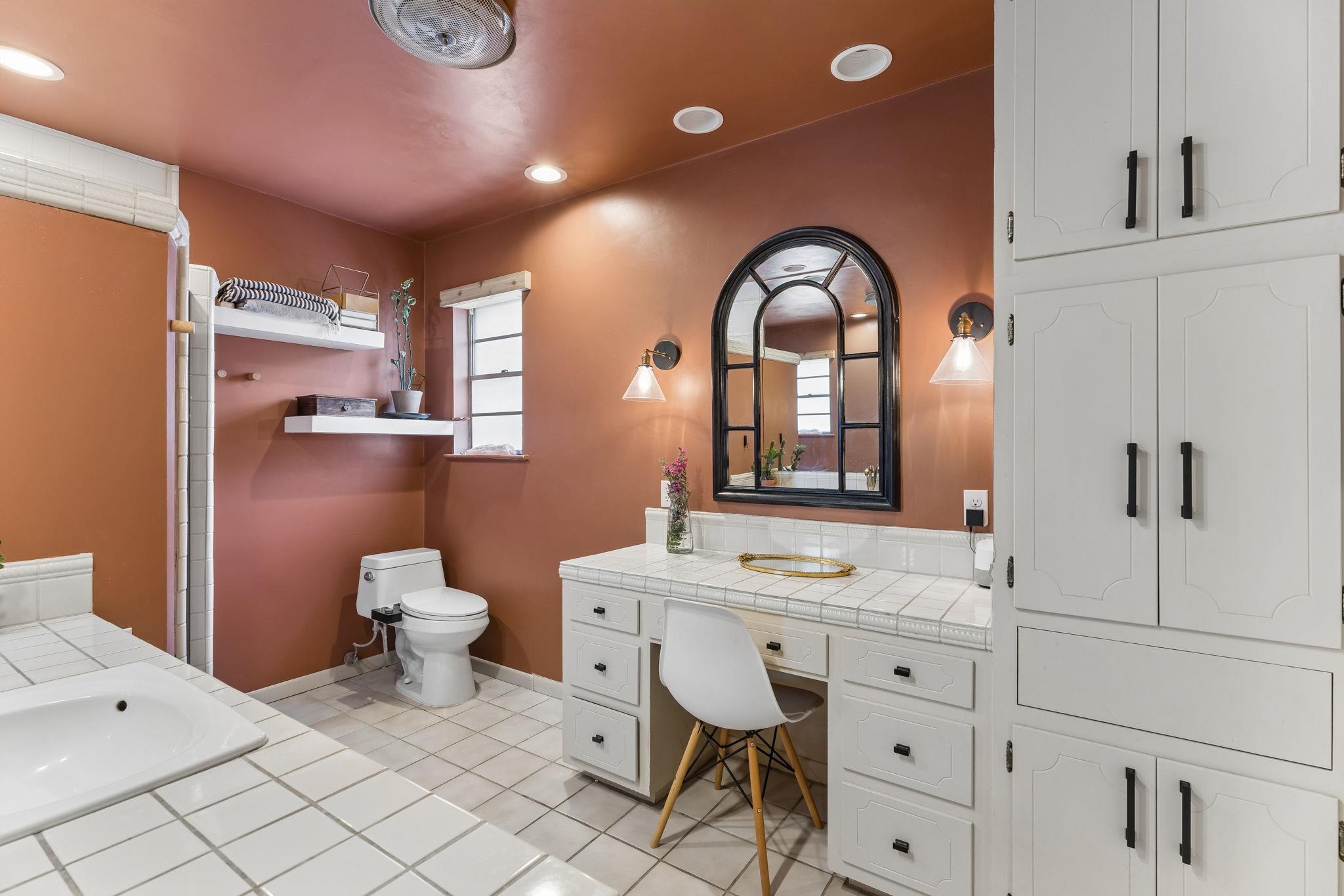 103 W Mimosa CIR
