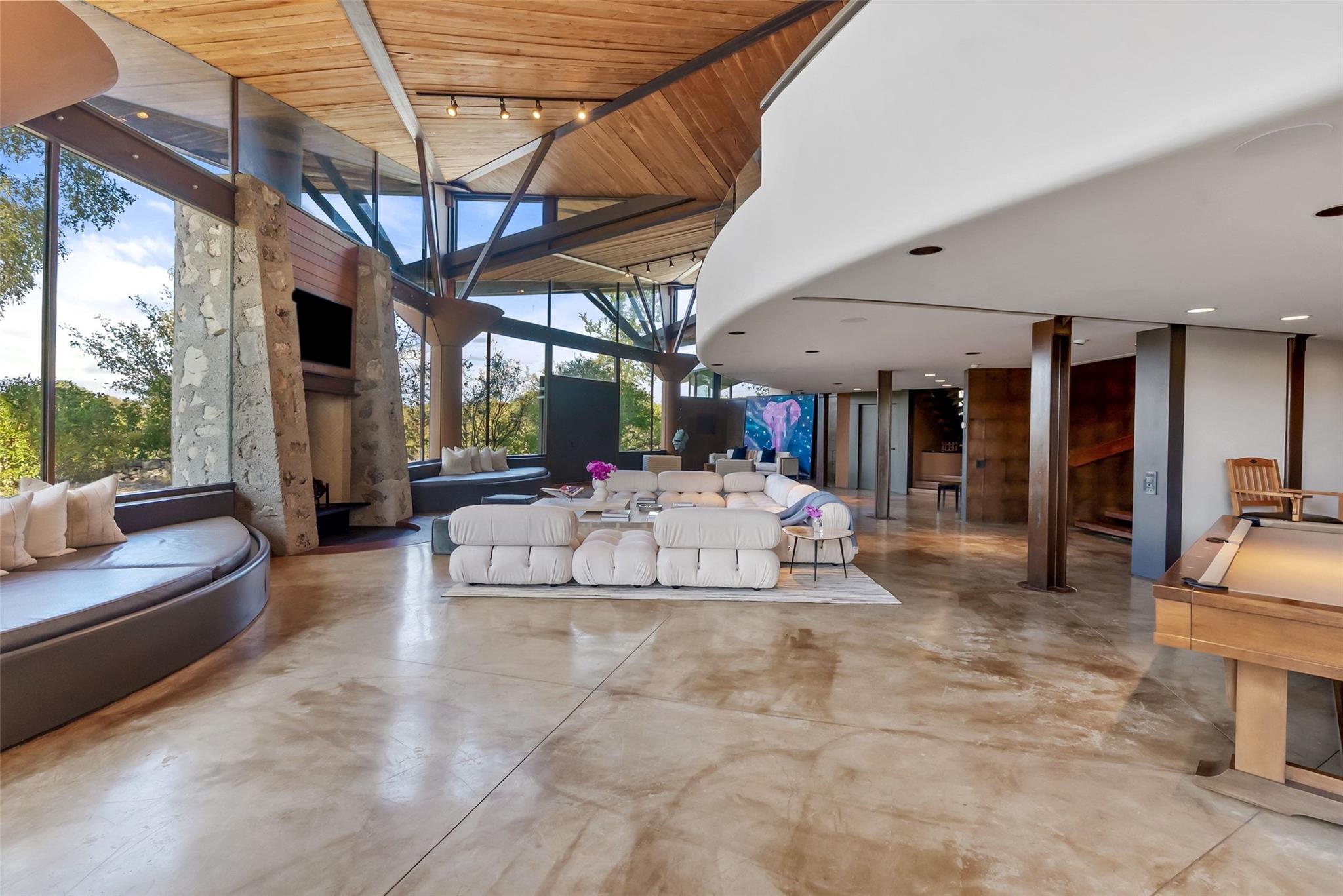 4002 Tyx Trail