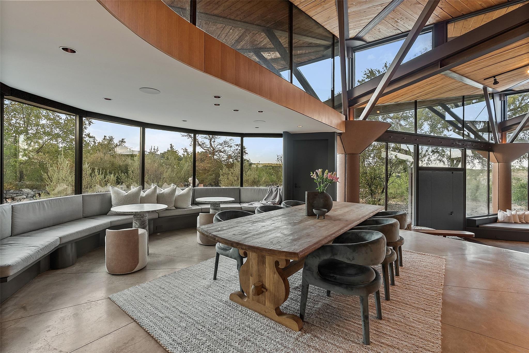 4002 Tyx Trail