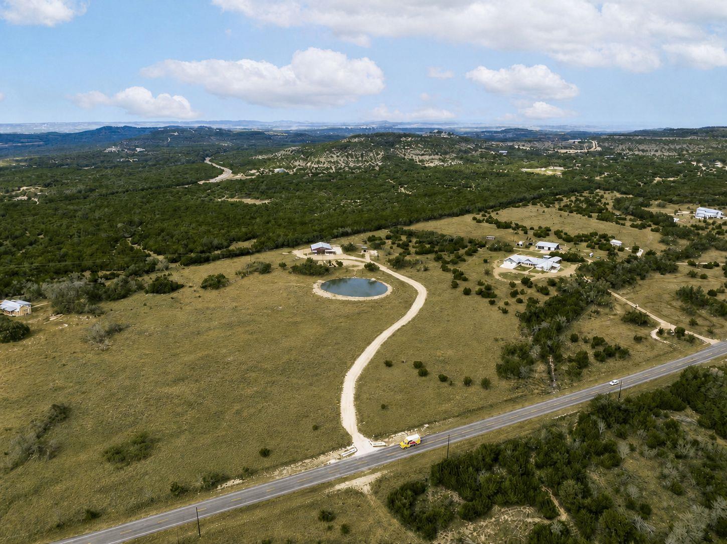 8952 Ranch Rd 165