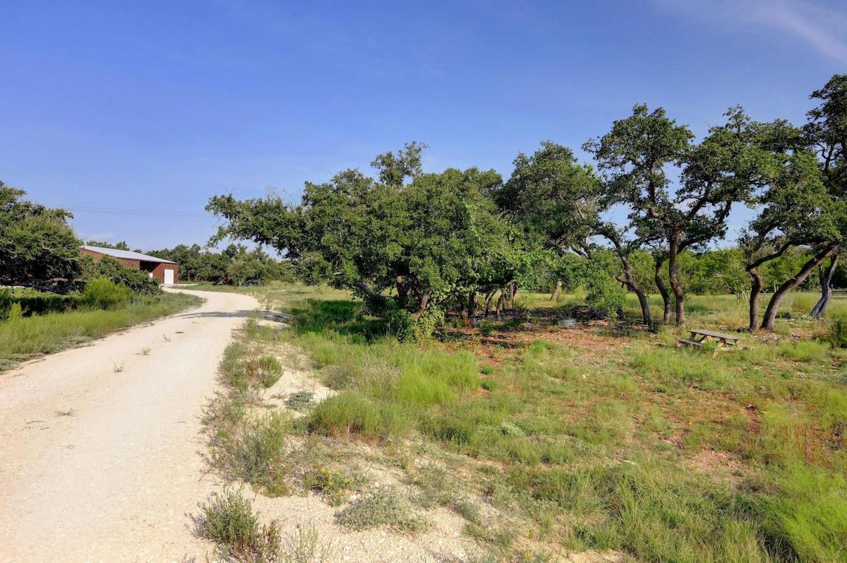8952 Ranch Rd 165