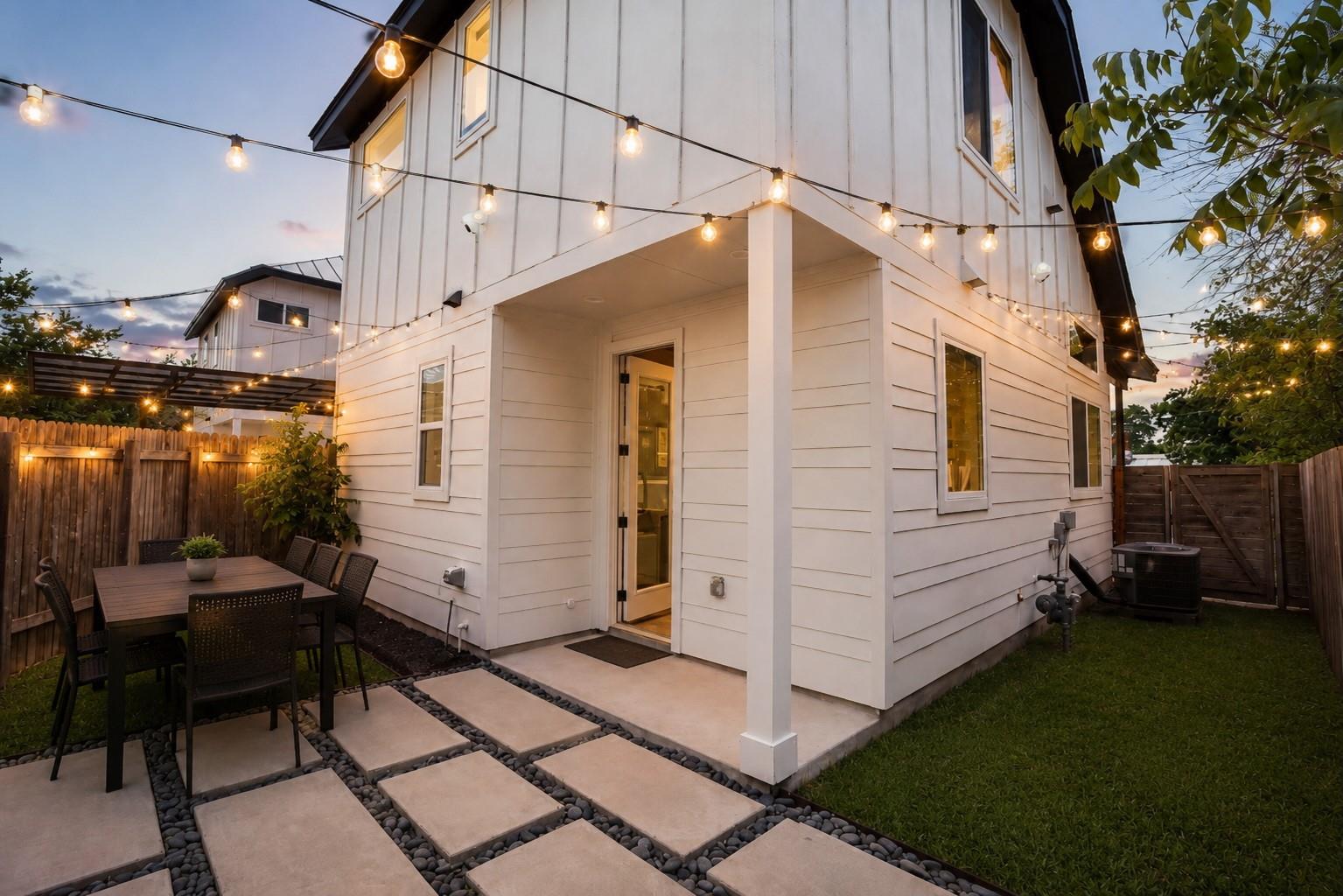 1123 Omega Ave # 1