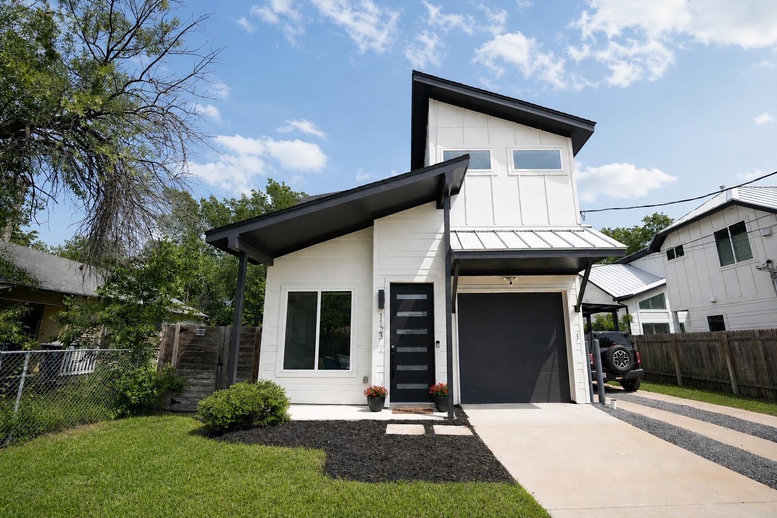 1123 Omega Ave # 1