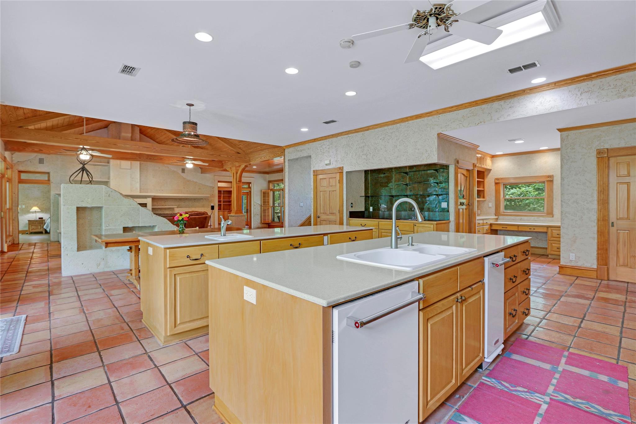 400 E BLANCO BEND RD